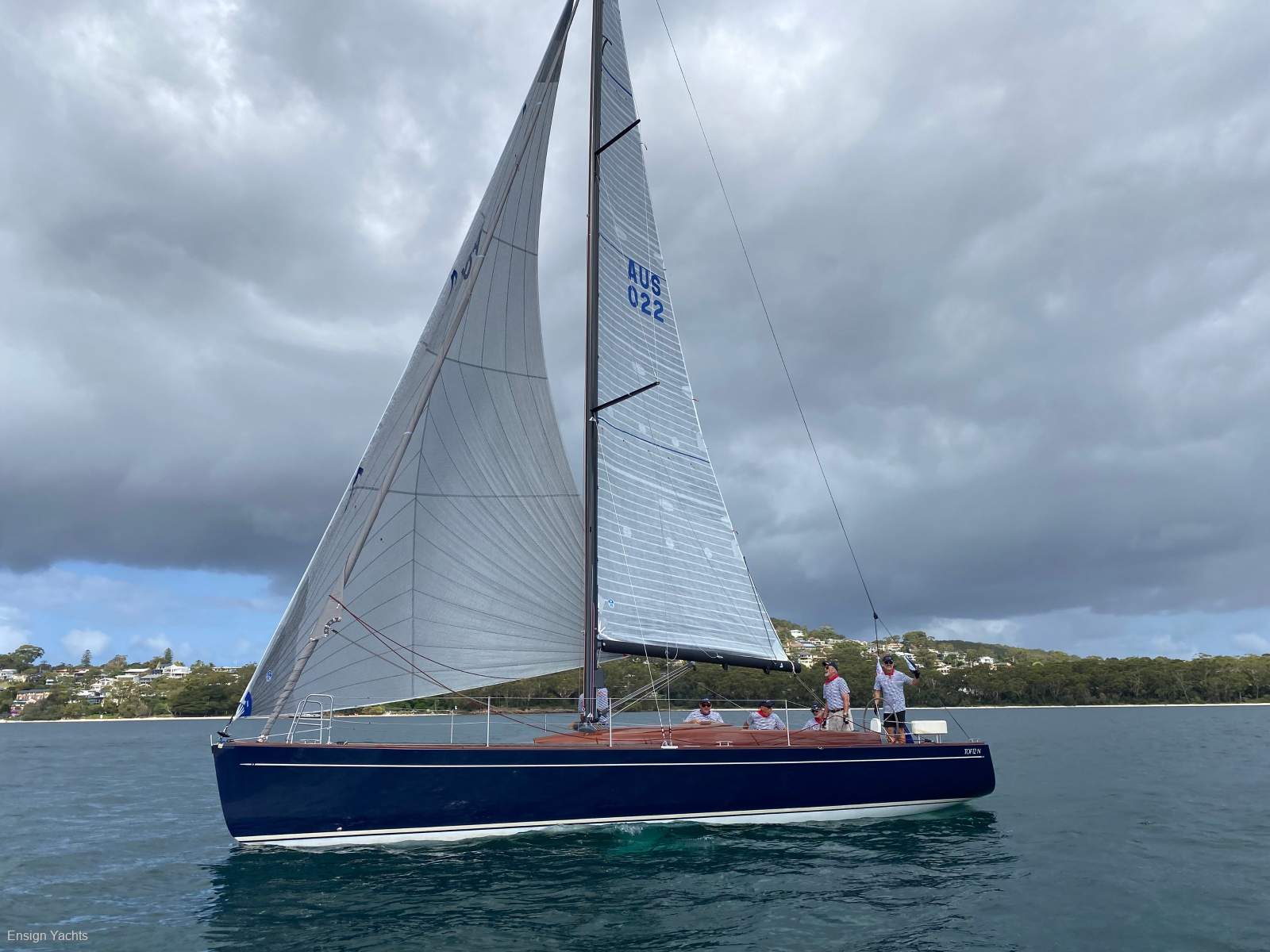 TOFINOU 12 YACHT