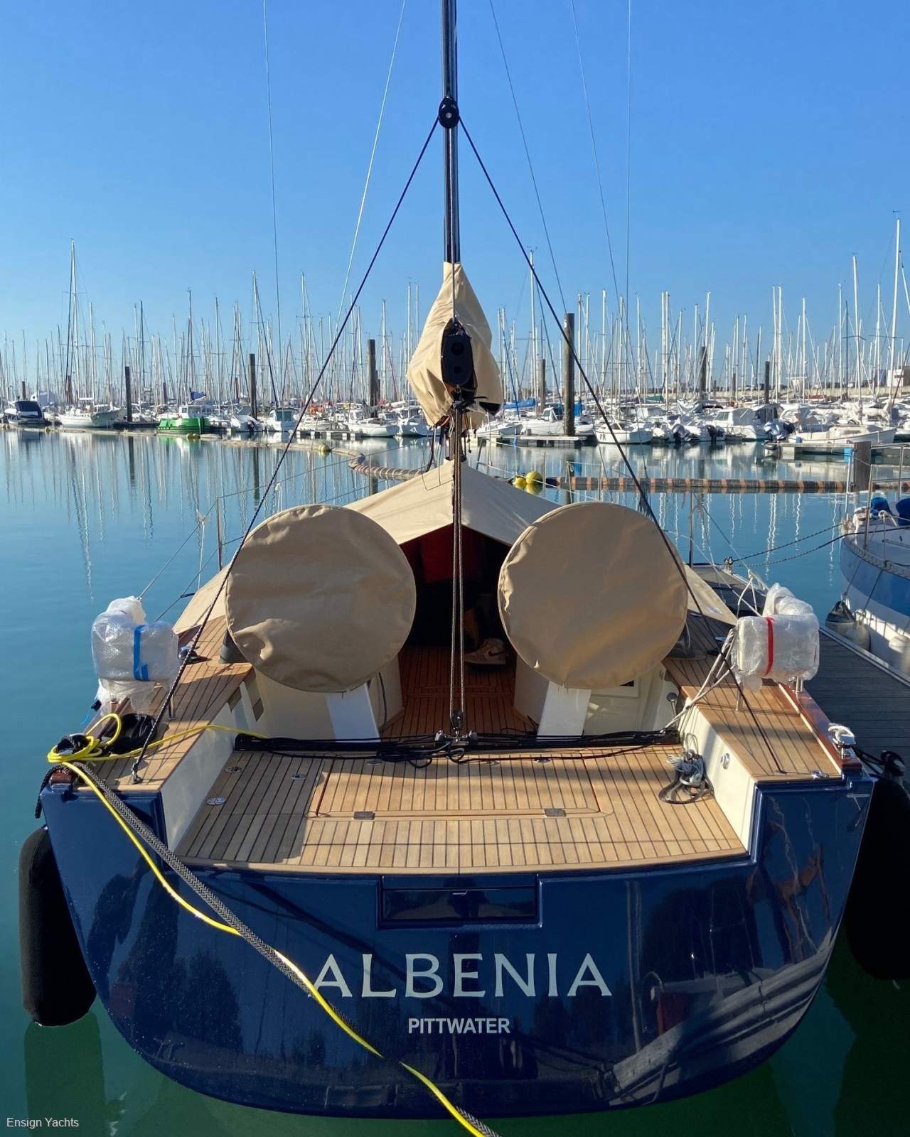 TOFINOU 12 YACHT