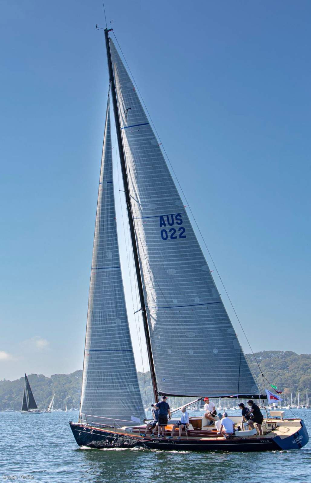 TOFINOU 12 YACHT