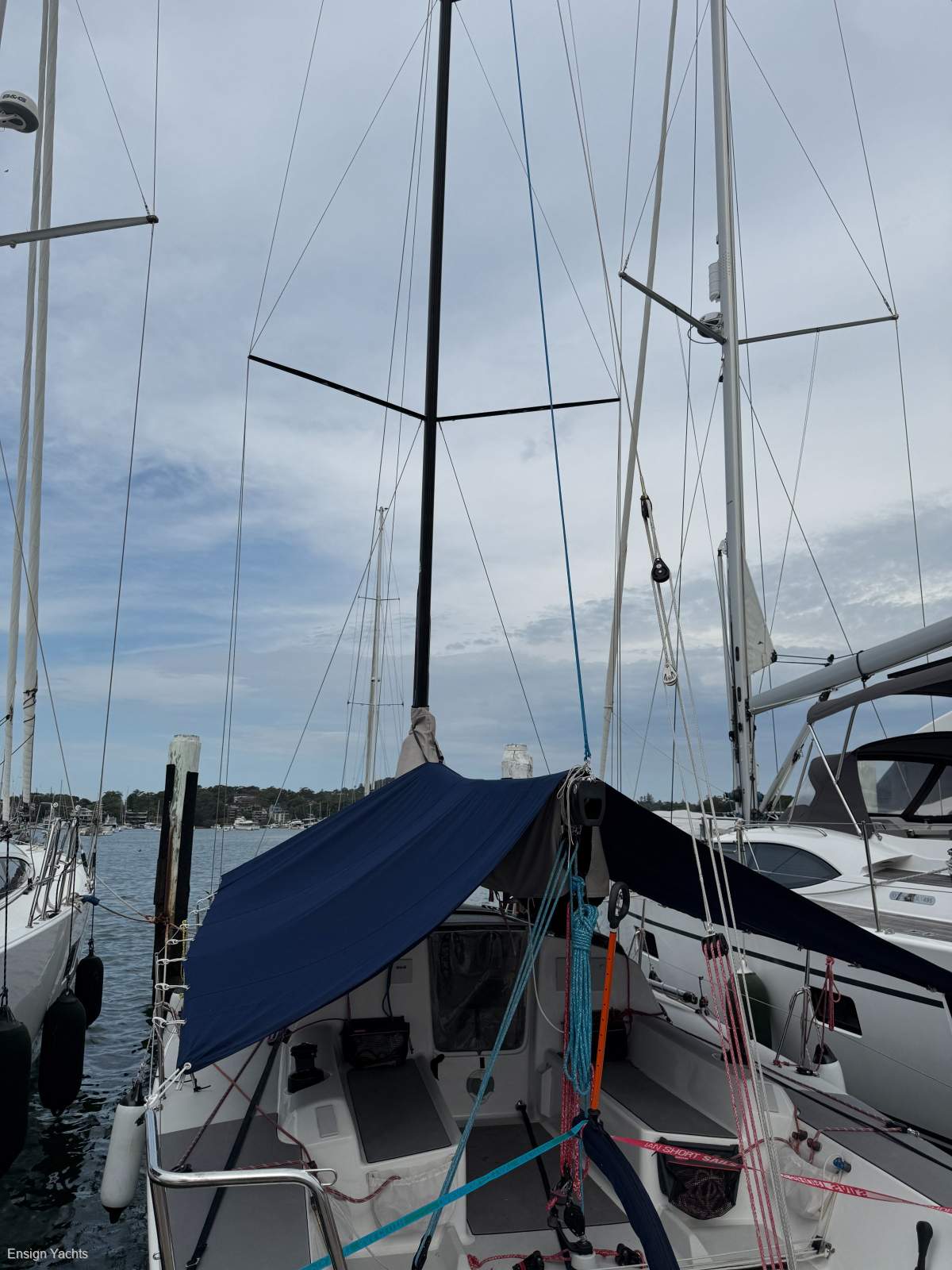 J BOATS J/99 RACING YACHT