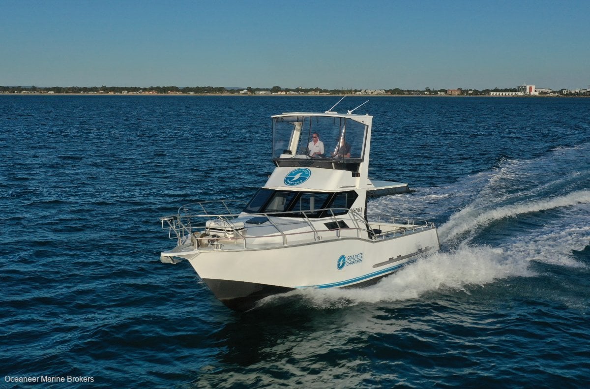 2004 JACKMAN 9.5M FLYBRIDGE