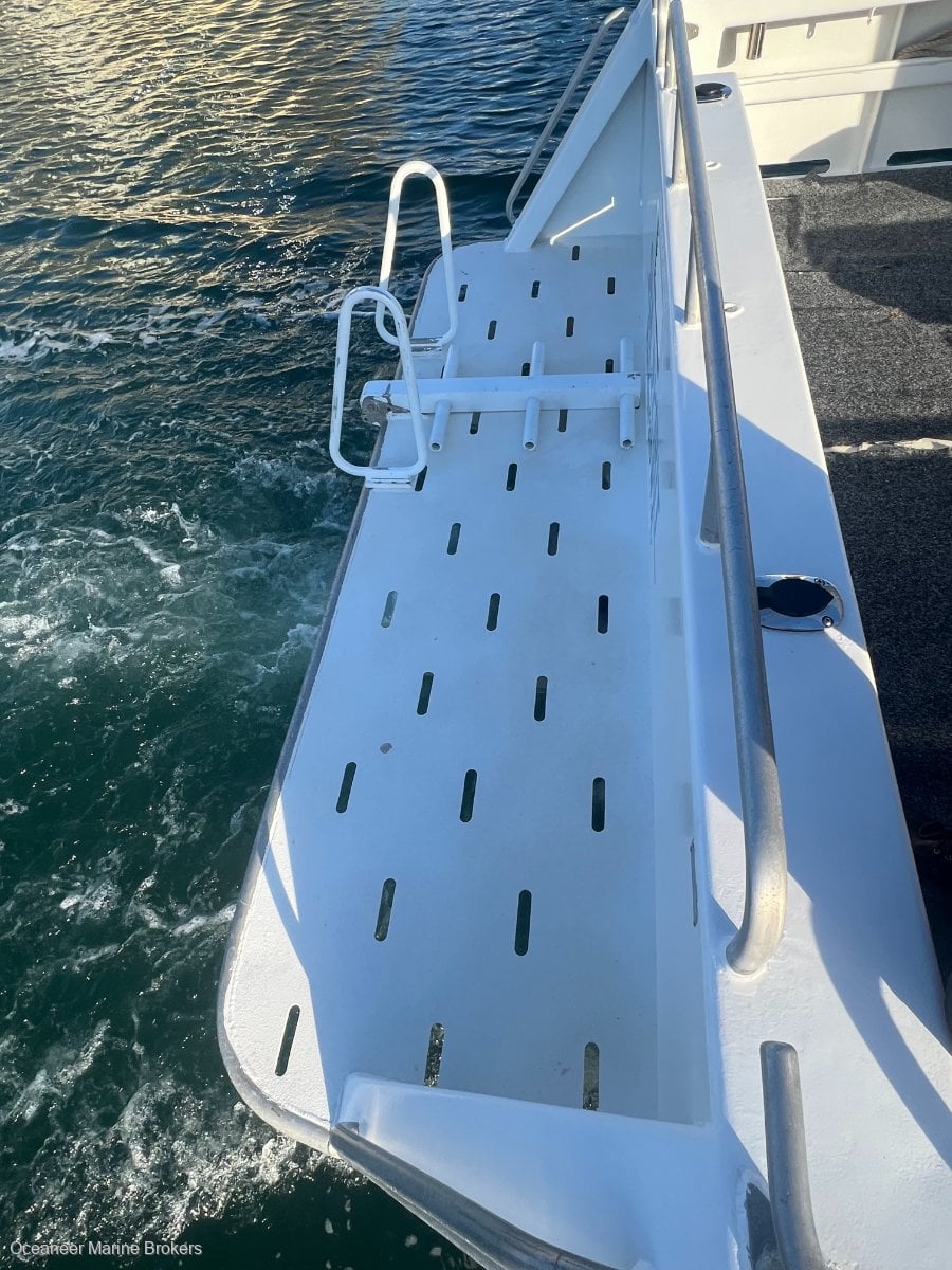 2004 JACKMAN 9.5M FLYBRIDGE