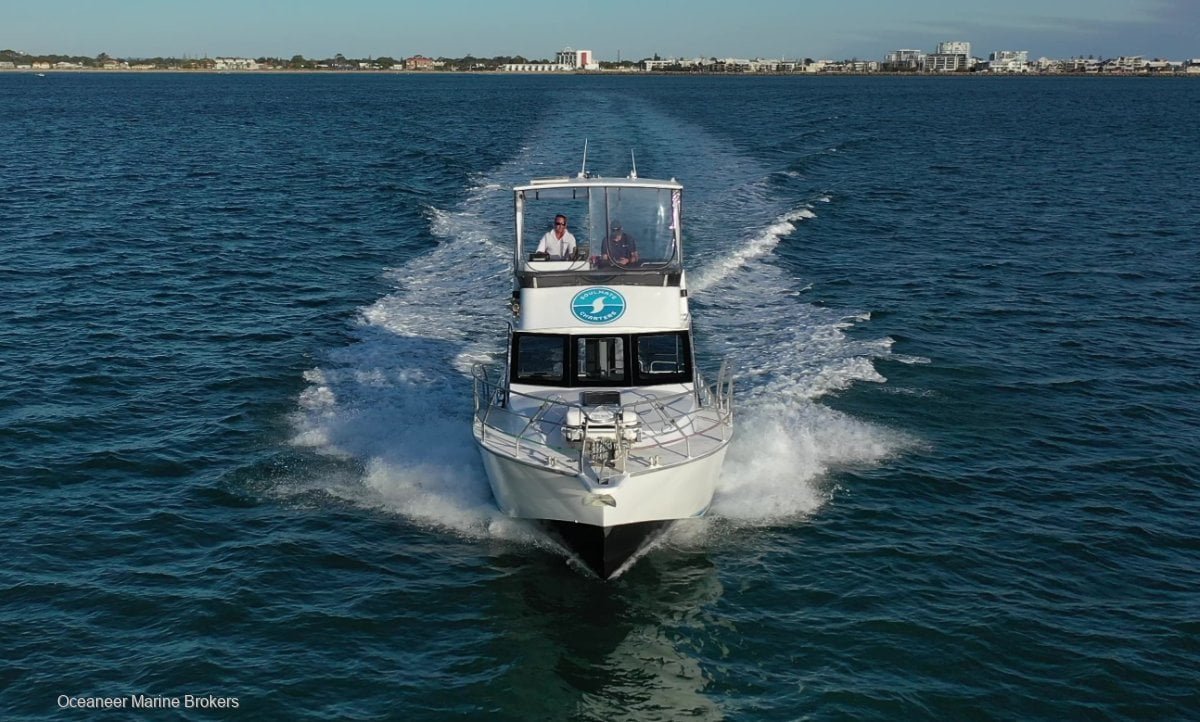 2004 JACKMAN 9.5M FLYBRIDGE