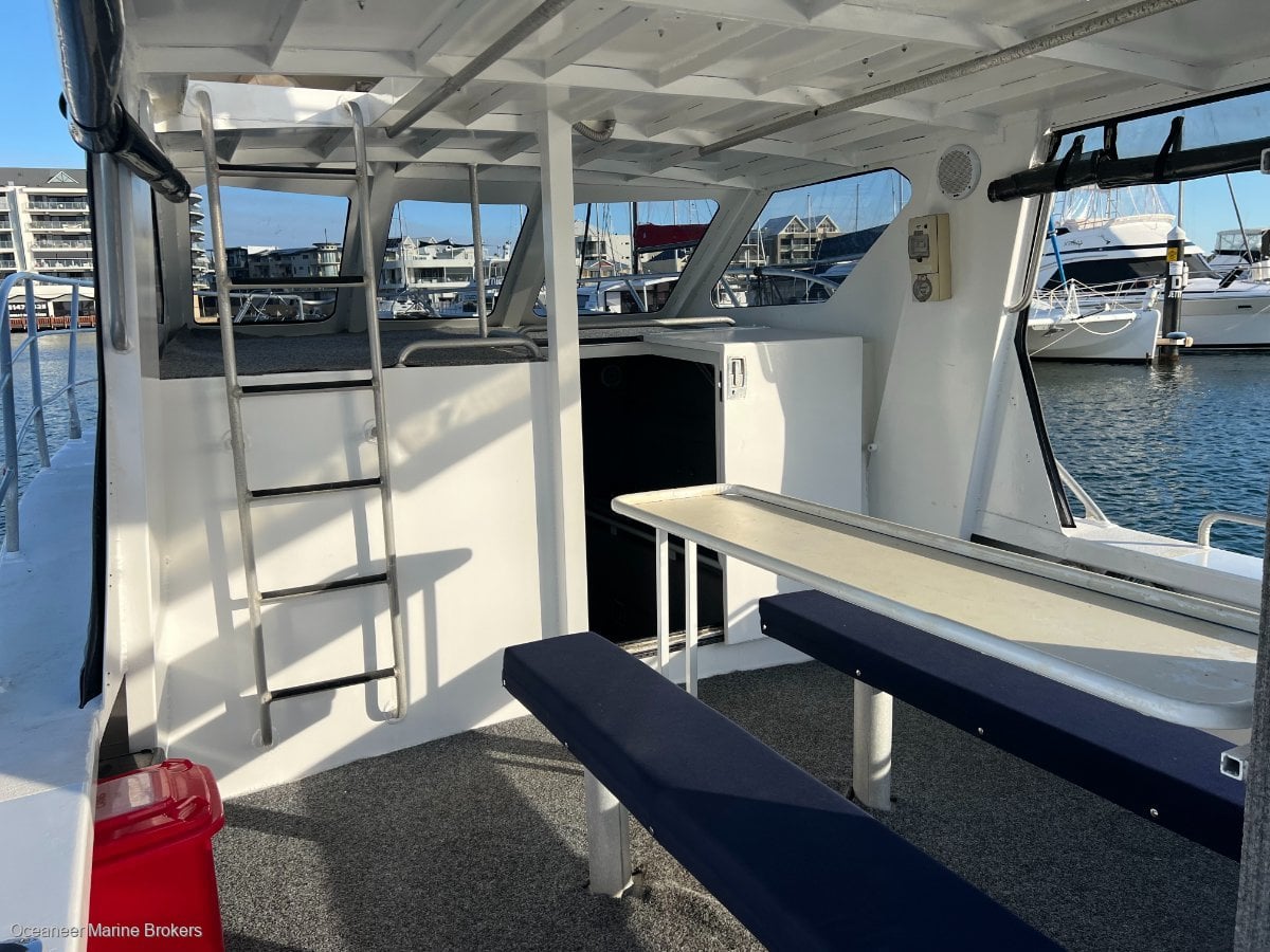 2004 JACKMAN 9.5M FLYBRIDGE