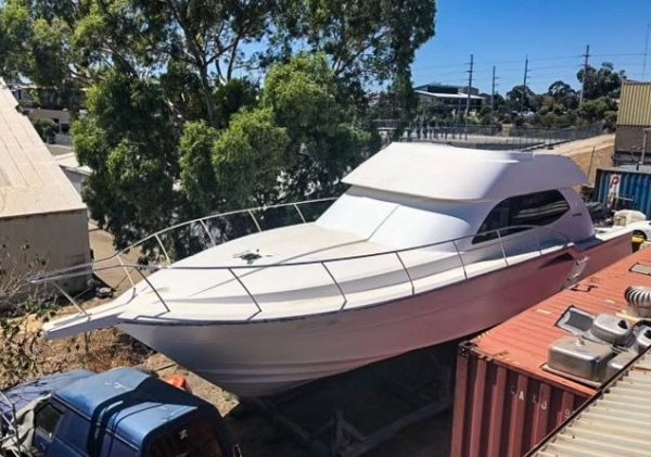 THOMASCRAFT 4500 FLYBRIDGE