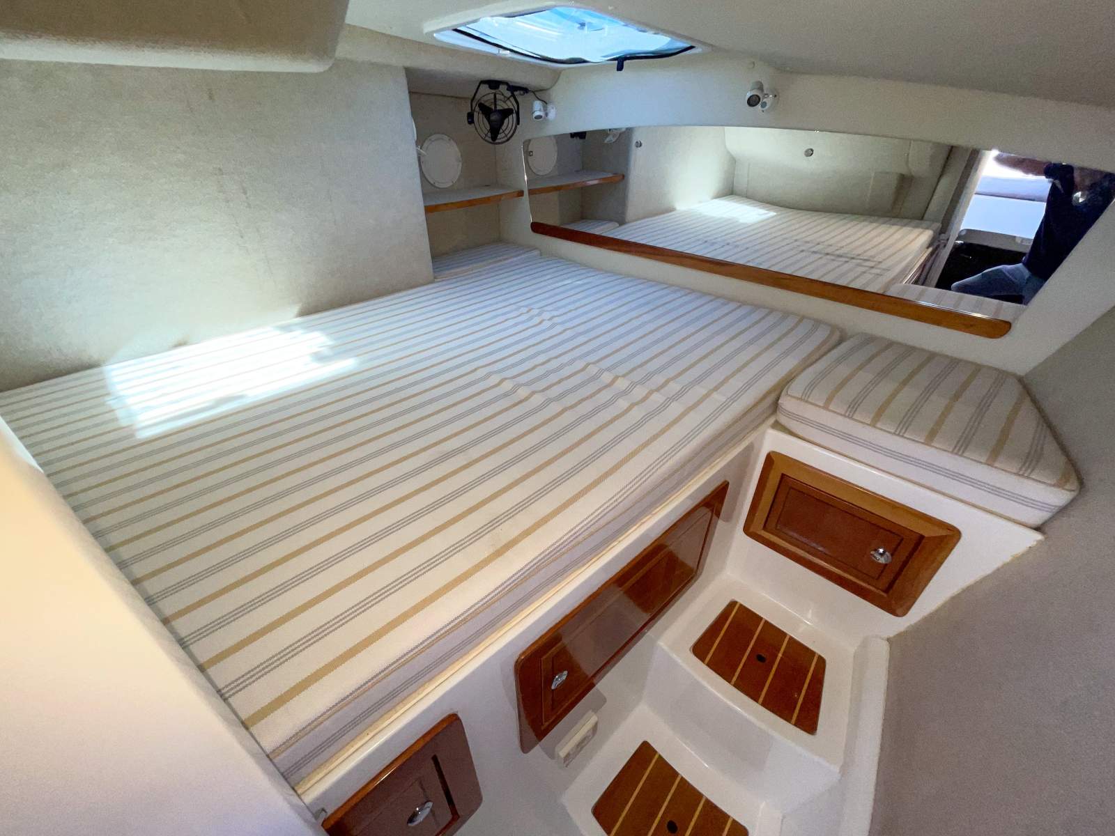 2013 ARROWCAT 32 EXPRESS POWER CAT