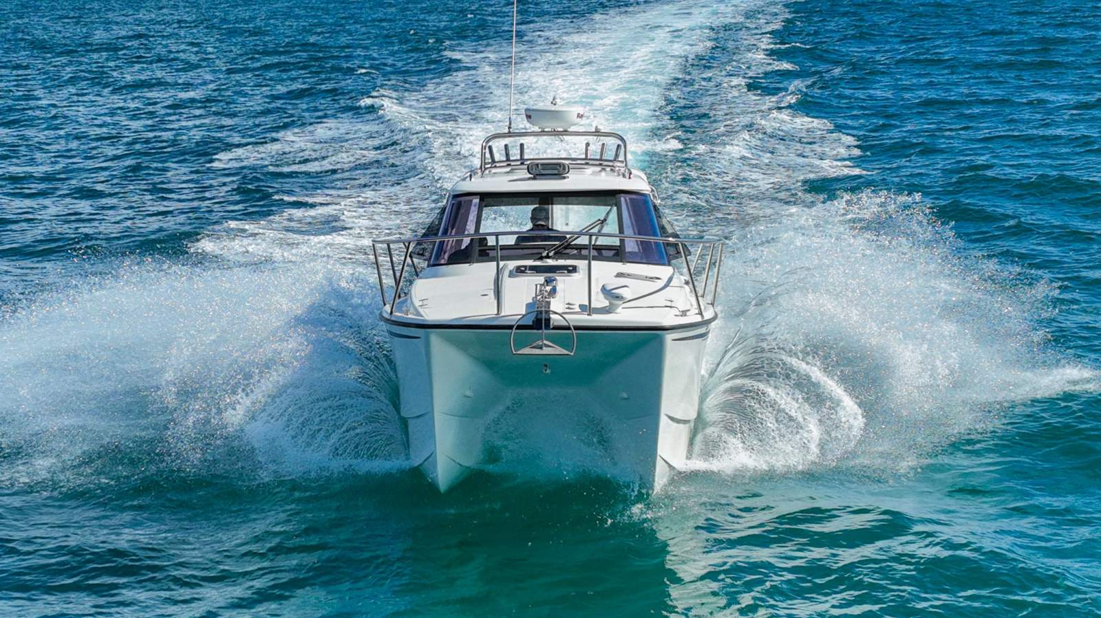 2013 ARROWCAT 32 EXPRESS POWER CAT