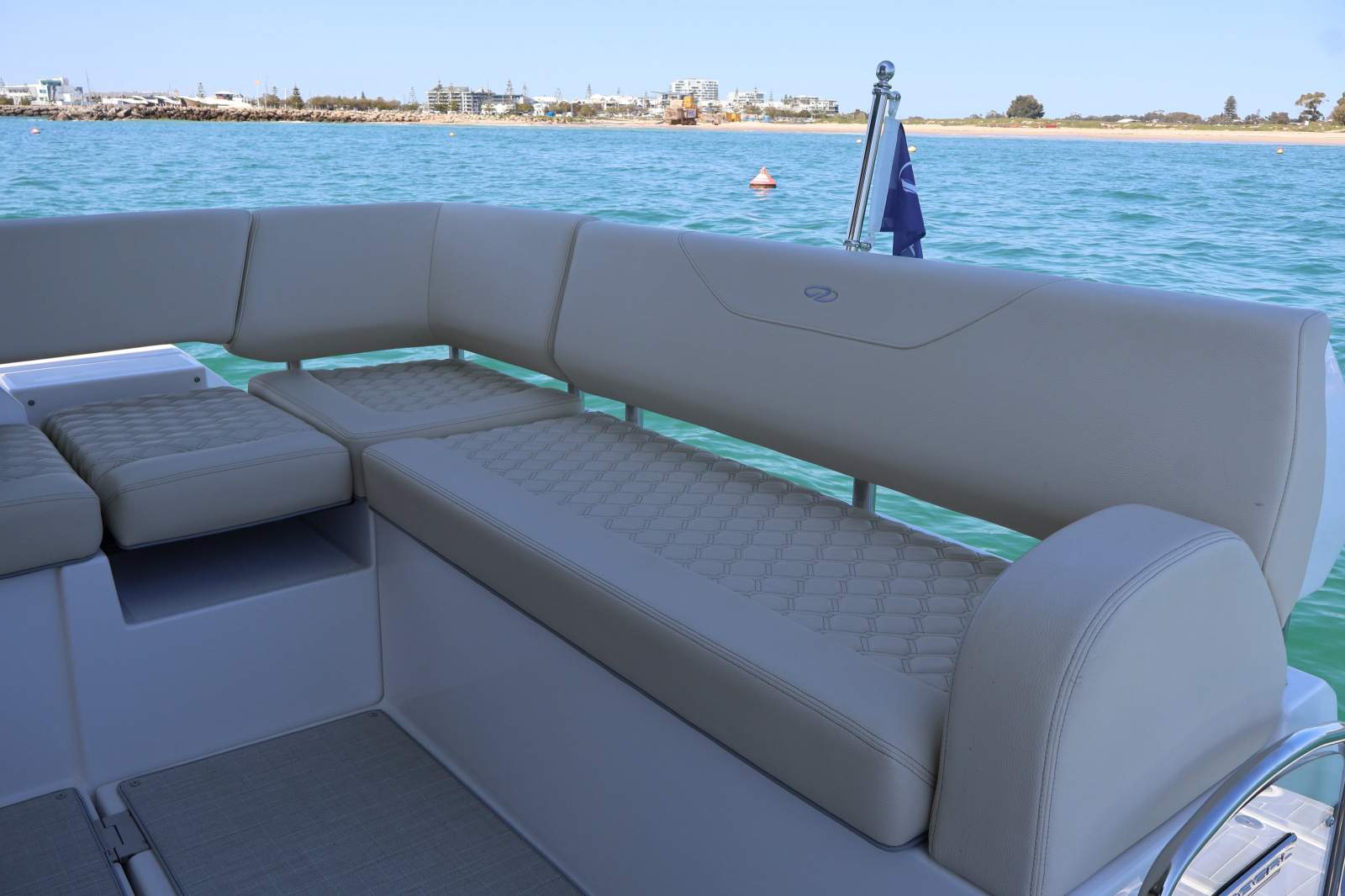 2023 REGAL 38 GRANDE COUPE CRUISER