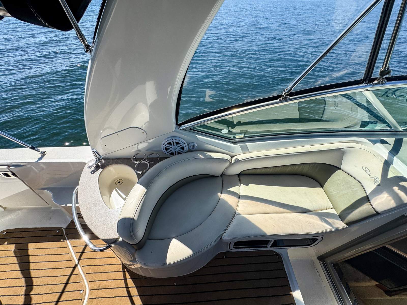 2006 SEA RAY 275 SUNDANCER CRUISER