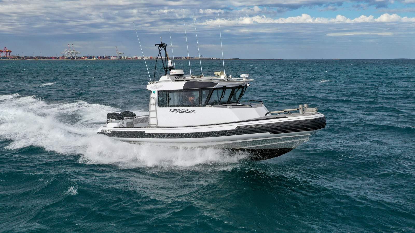 NAIAD 9.5M RIB