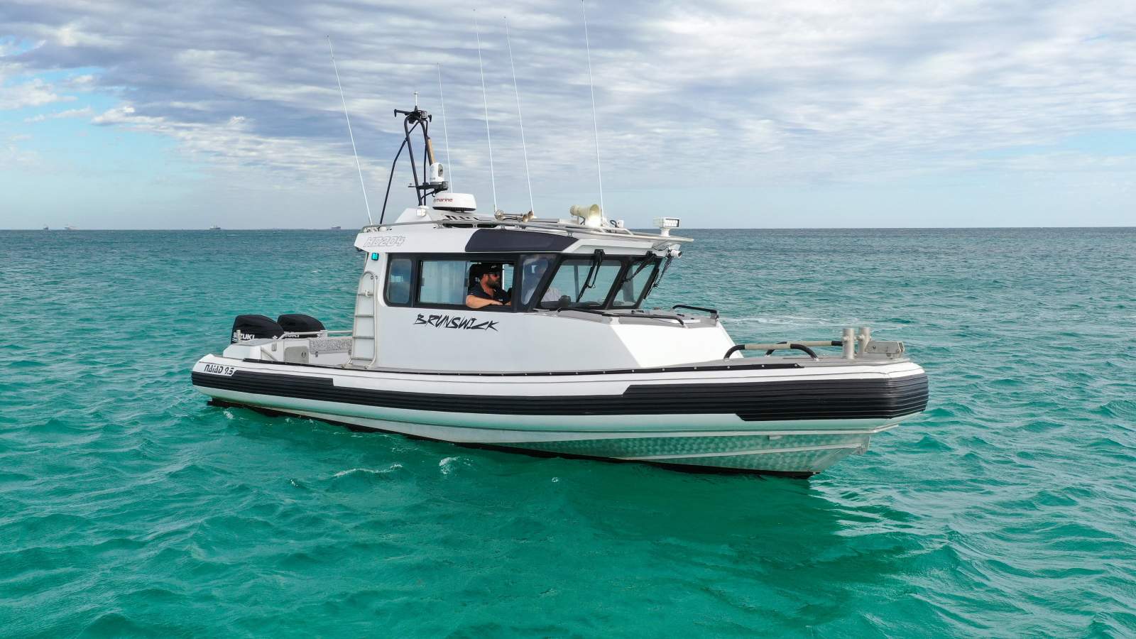 NAIAD 9.5M RIB