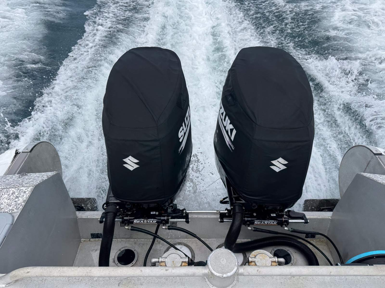 NAIAD 9.5M RIB