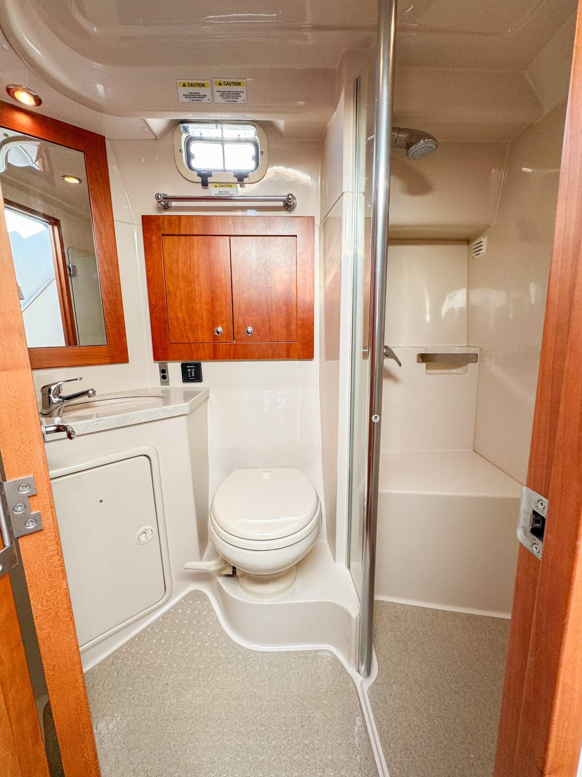 2011 RIVIERA 3600 SPORT YACHT SII CRUISER