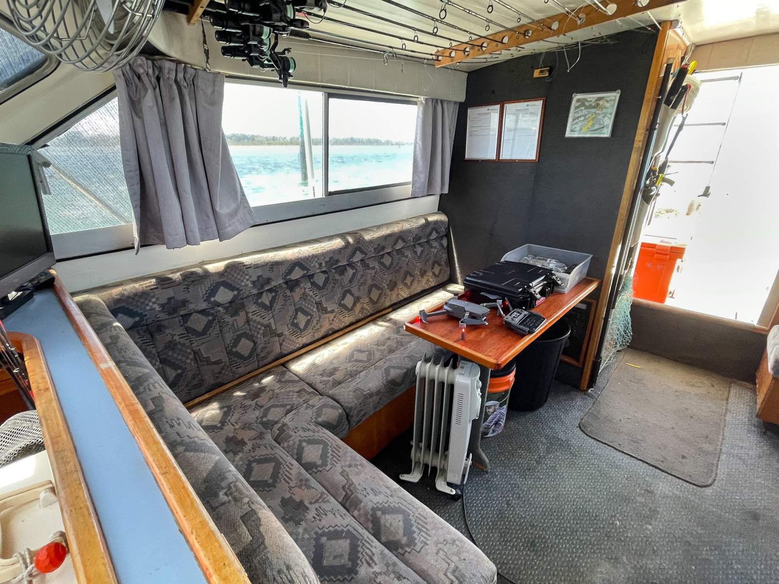 NORCAT CHALLENGER 1100 FLYBRIDGE CRUISER