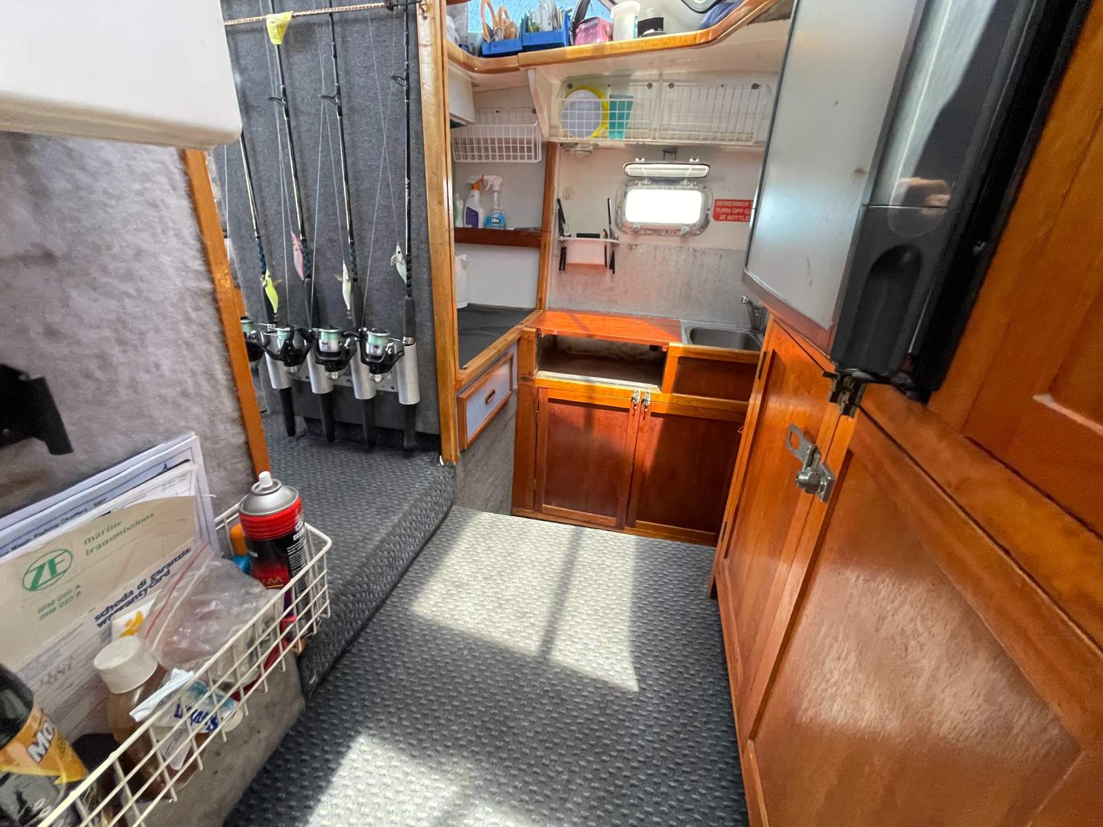 NORCAT CHALLENGER 1100 FLYBRIDGE CRUISER