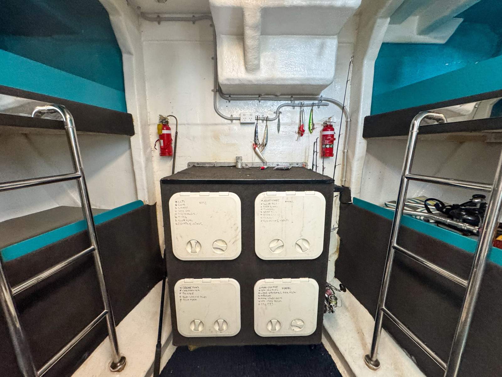 CONQUEST 52 FISHING VESSEL