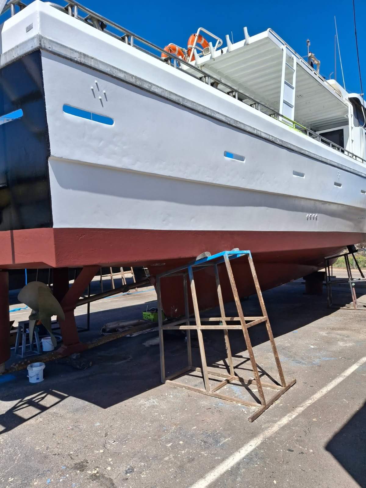CONQUEST 52 FISHING VESSEL