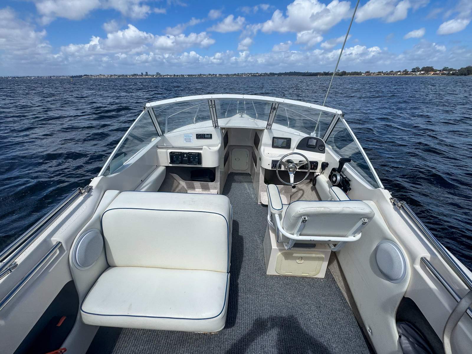 2001 BONITO 185 SPORTS CRUISER