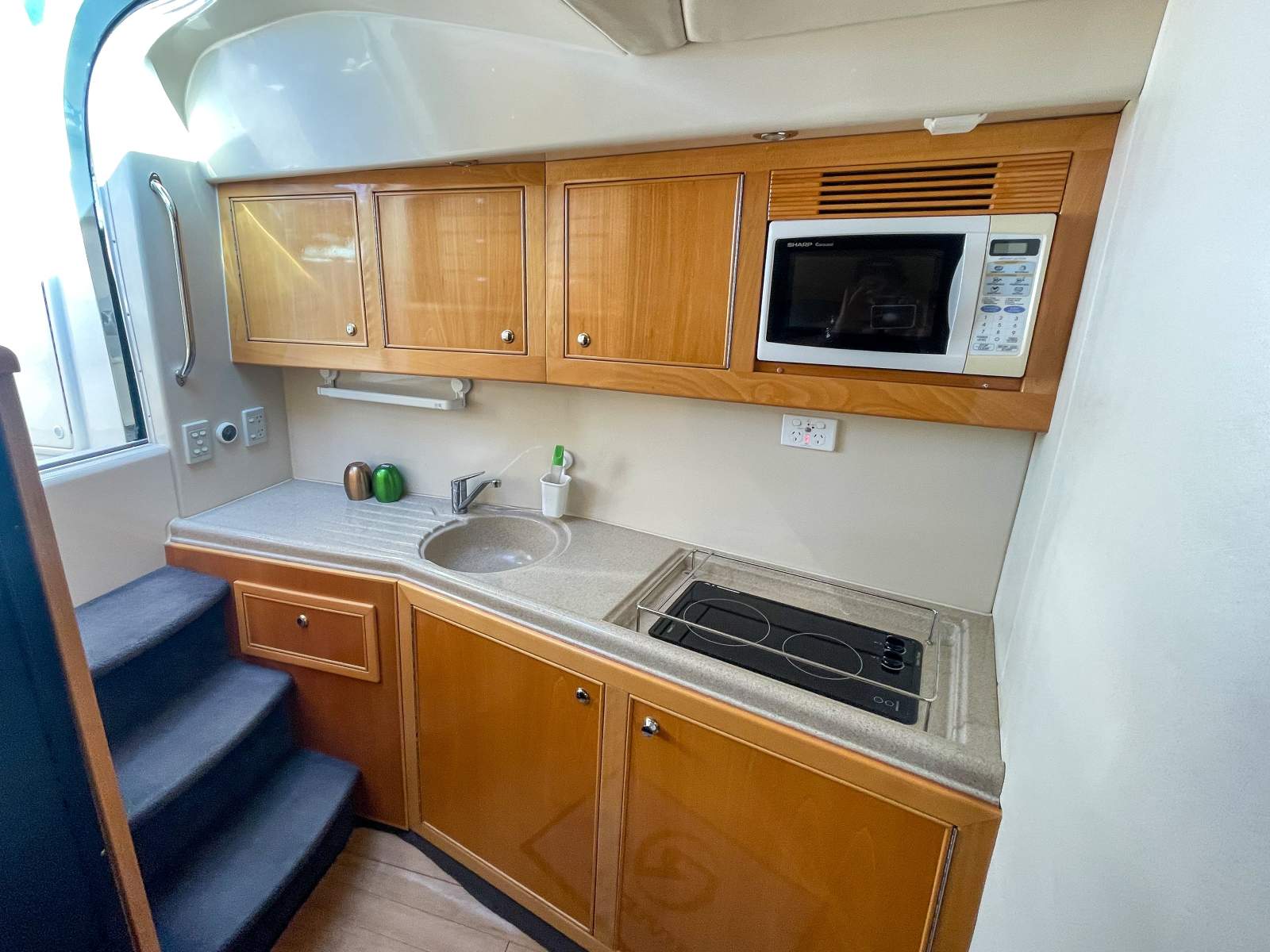 2001 RIVIERA M430 SPORTS CRUISER