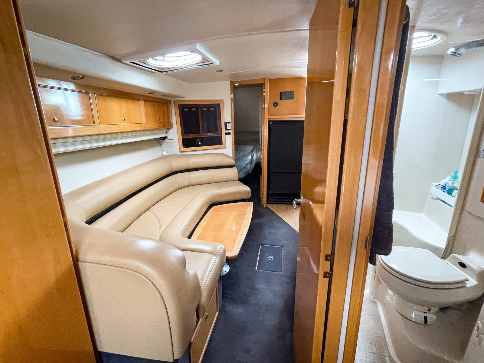 2001 RIVIERA M430 SPORTS CRUISER
