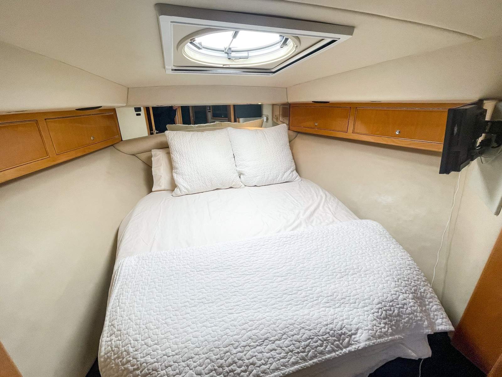 2001 RIVIERA M430 SPORTS CRUISER