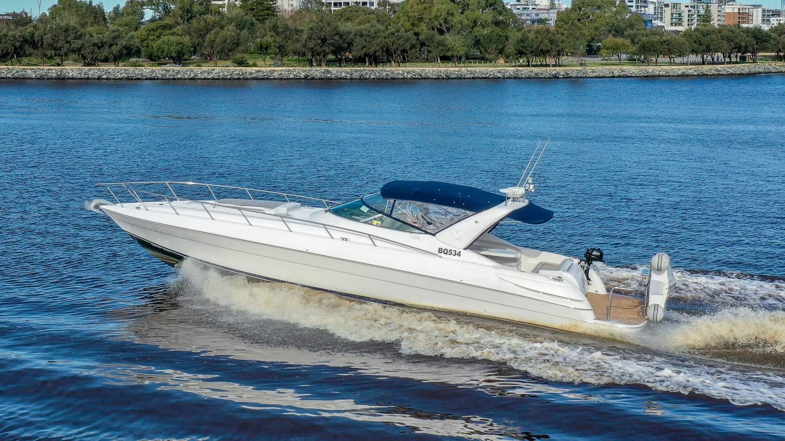 2001 RIVIERA M430 SPORTS CRUISER