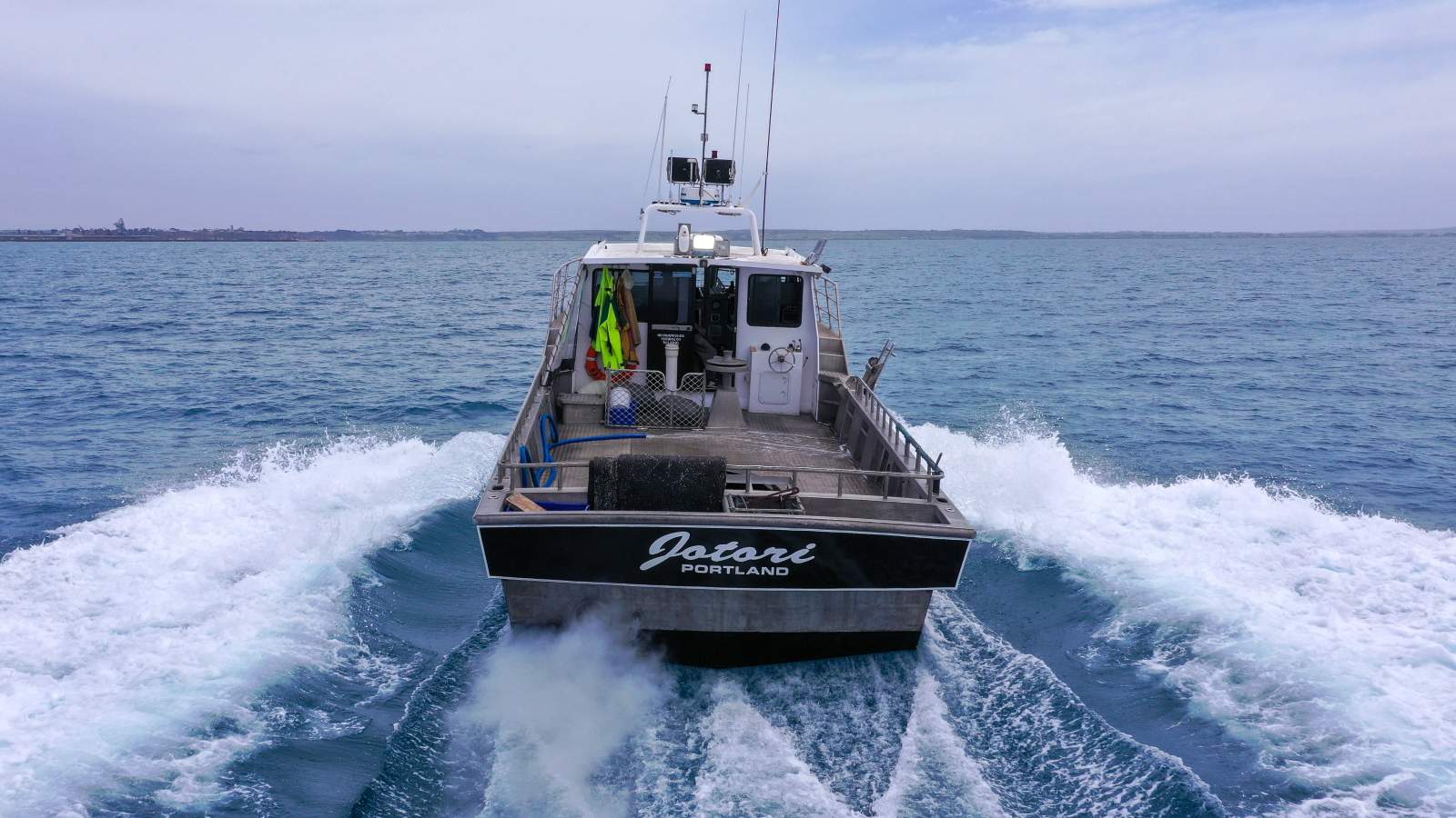 LEGEND BOATS 47 FISHING BOAT