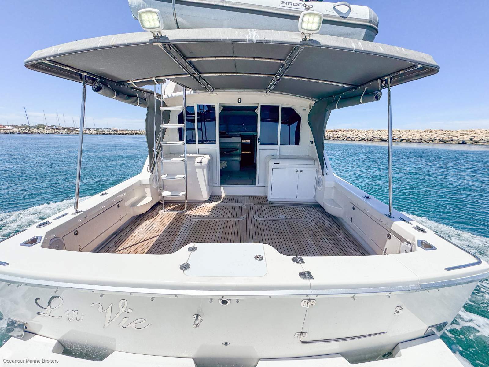 1999 CARIBBEAN 40 FLYBRIDGE CRUISER
