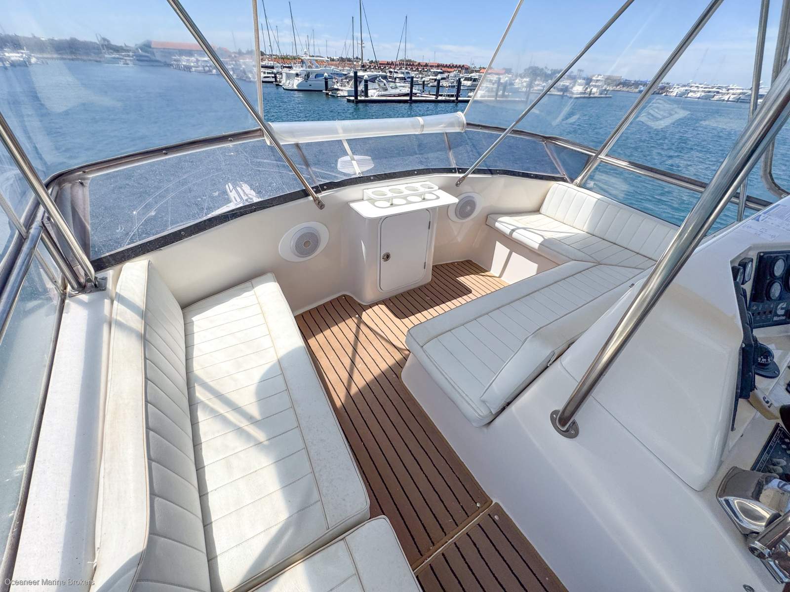 1999 CARIBBEAN 40 FLYBRIDGE CRUISER