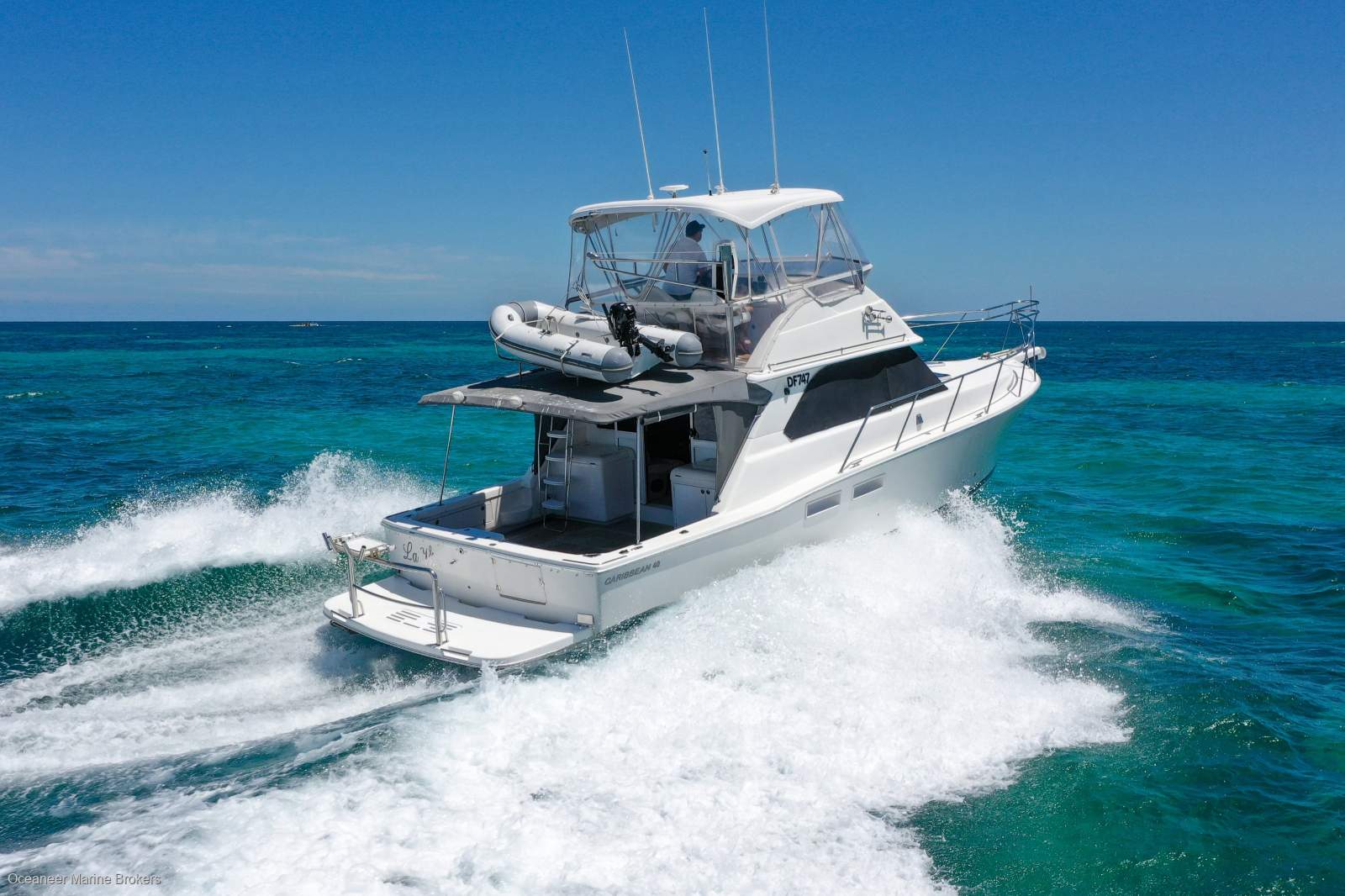 1999 CARIBBEAN 40 FLYBRIDGE CRUISER