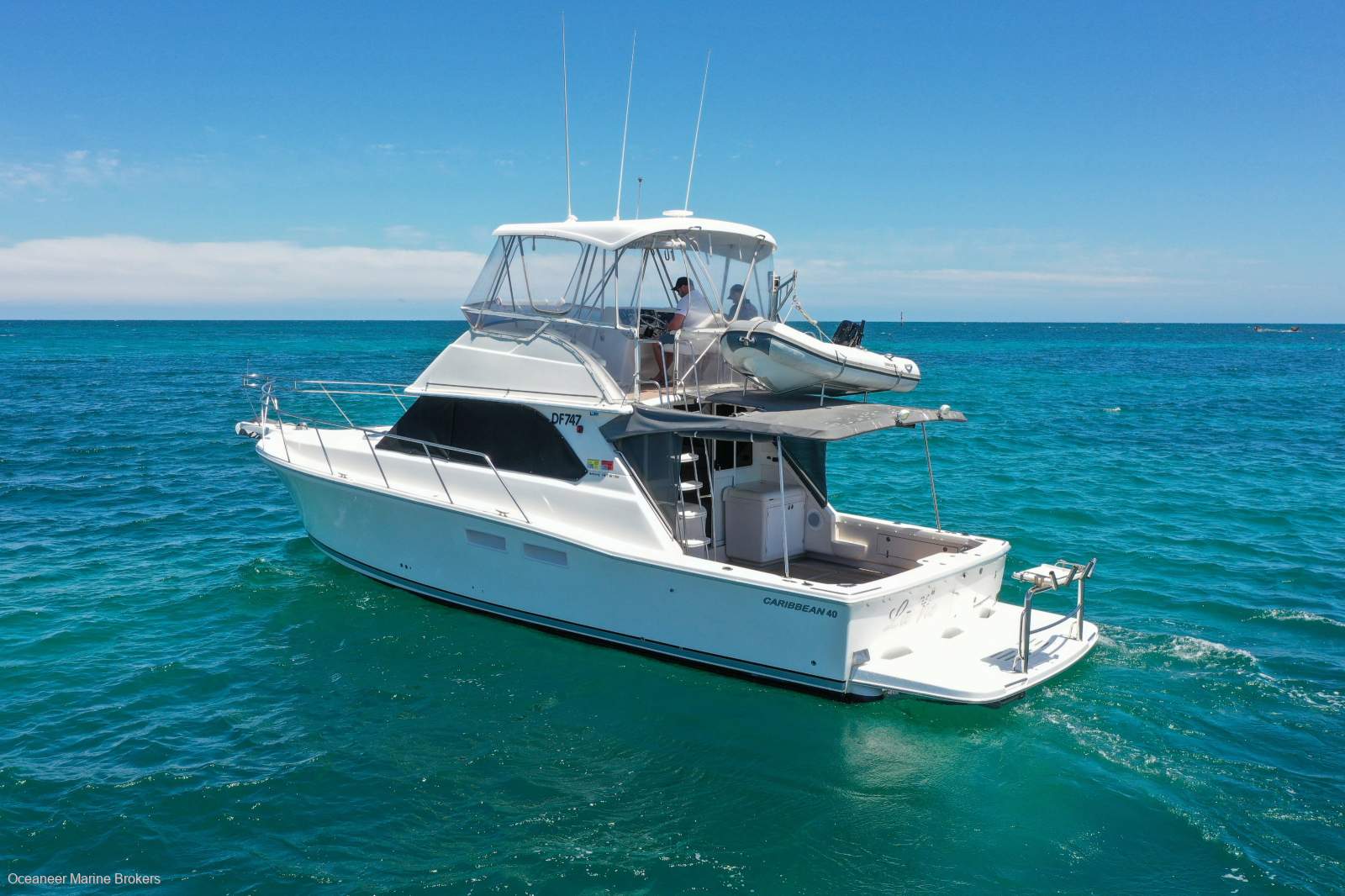 1999 CARIBBEAN 40 FLYBRIDGE CRUISER