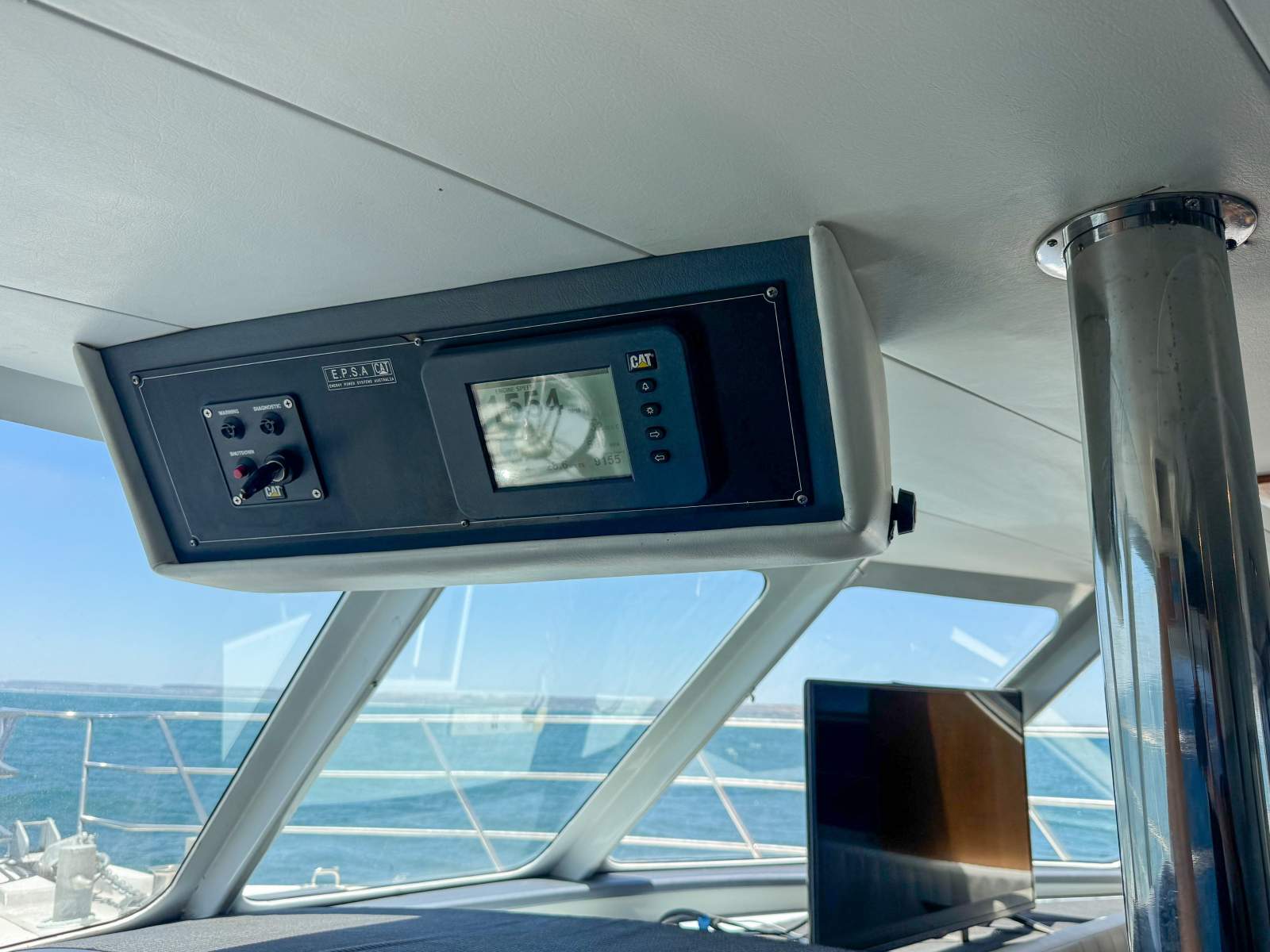 1997 CONQUEST 60 CHARTER 