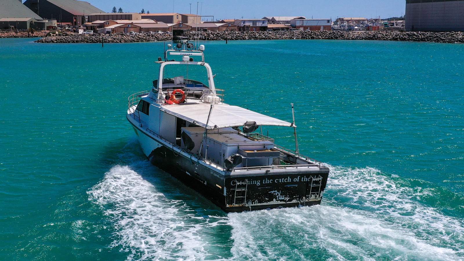CONQUEST 57 FISHING BOAT