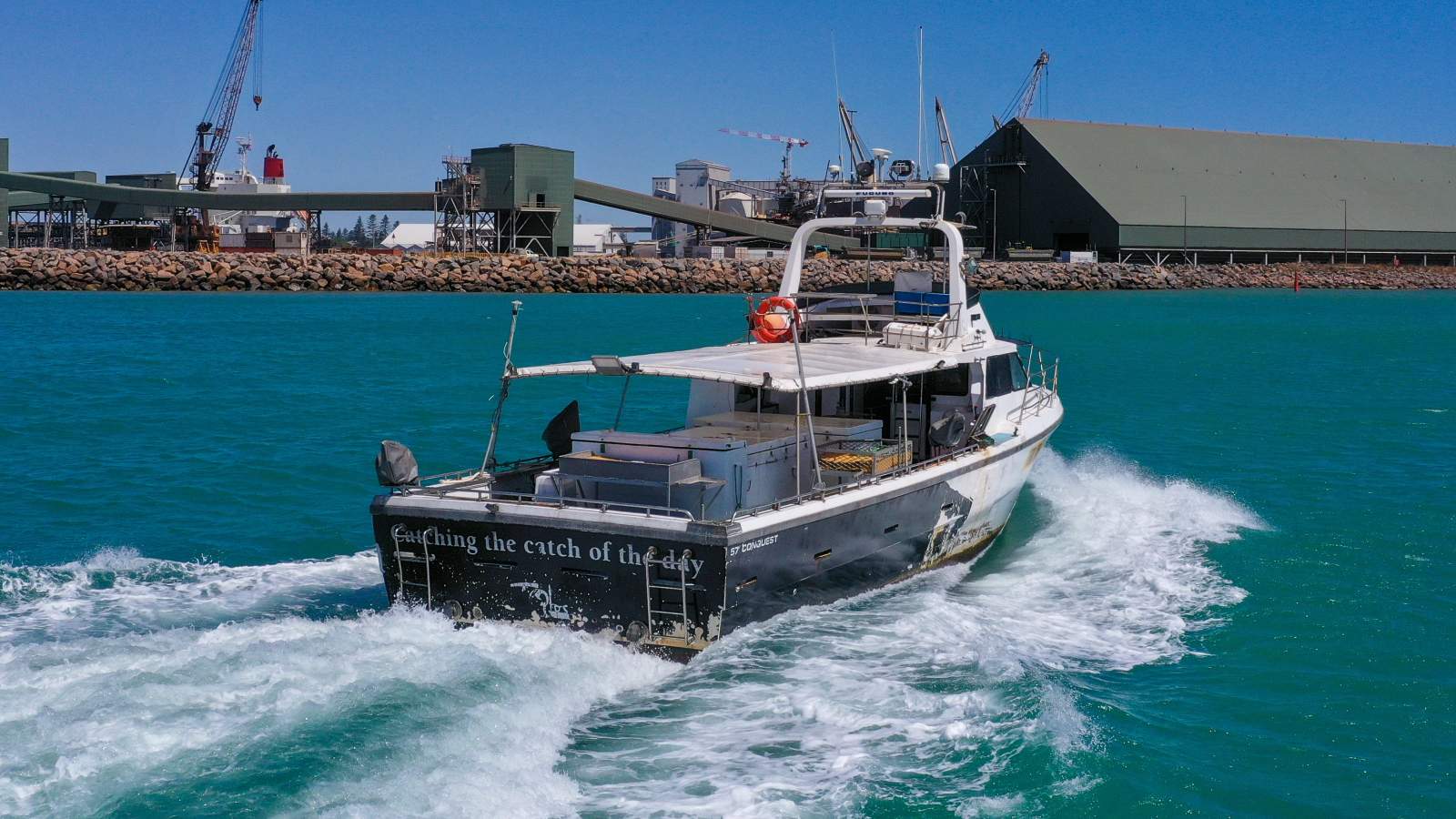 CONQUEST 57 FISHING BOAT
