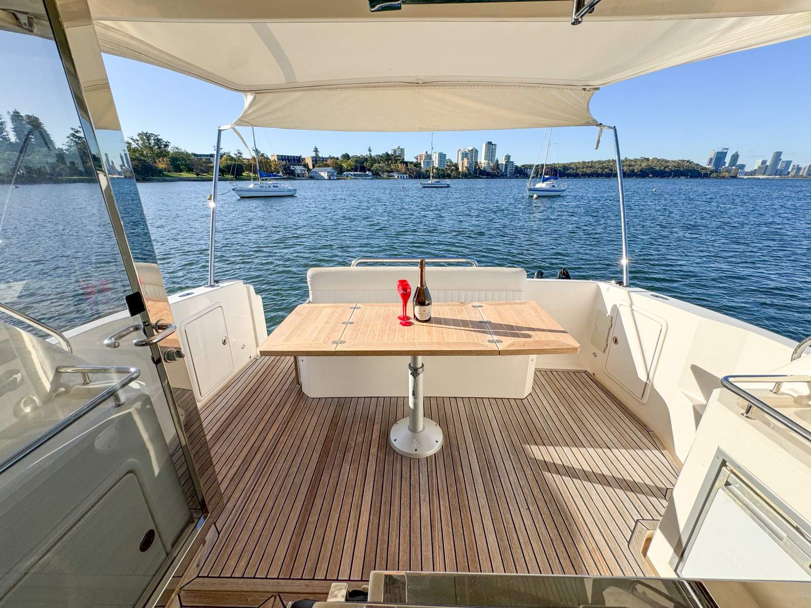 2011 RIVIERA 3600 SPORT YACHT SII CRUISER