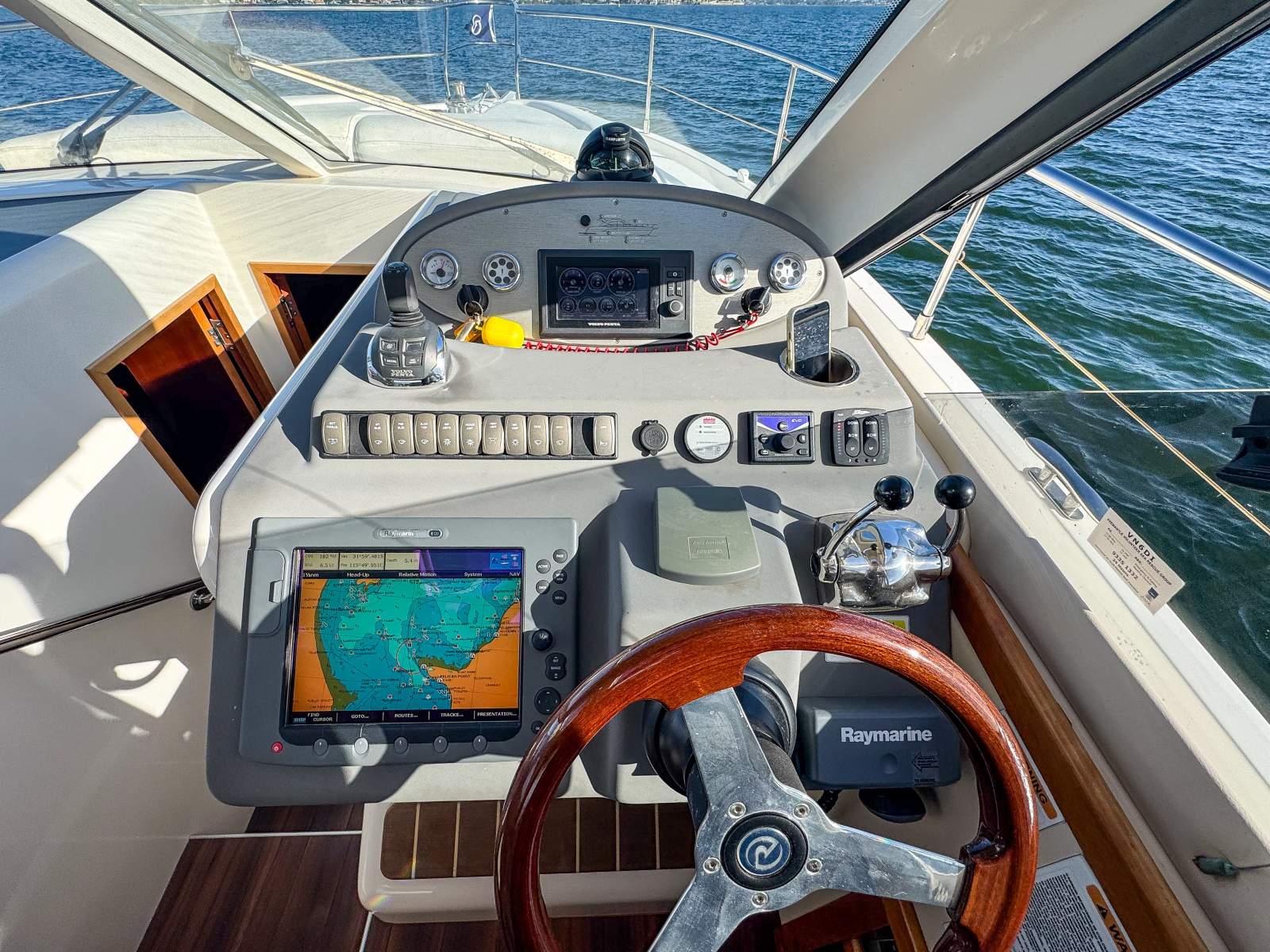 2011 RIVIERA 3600 SPORT YACHT SII CRUISER