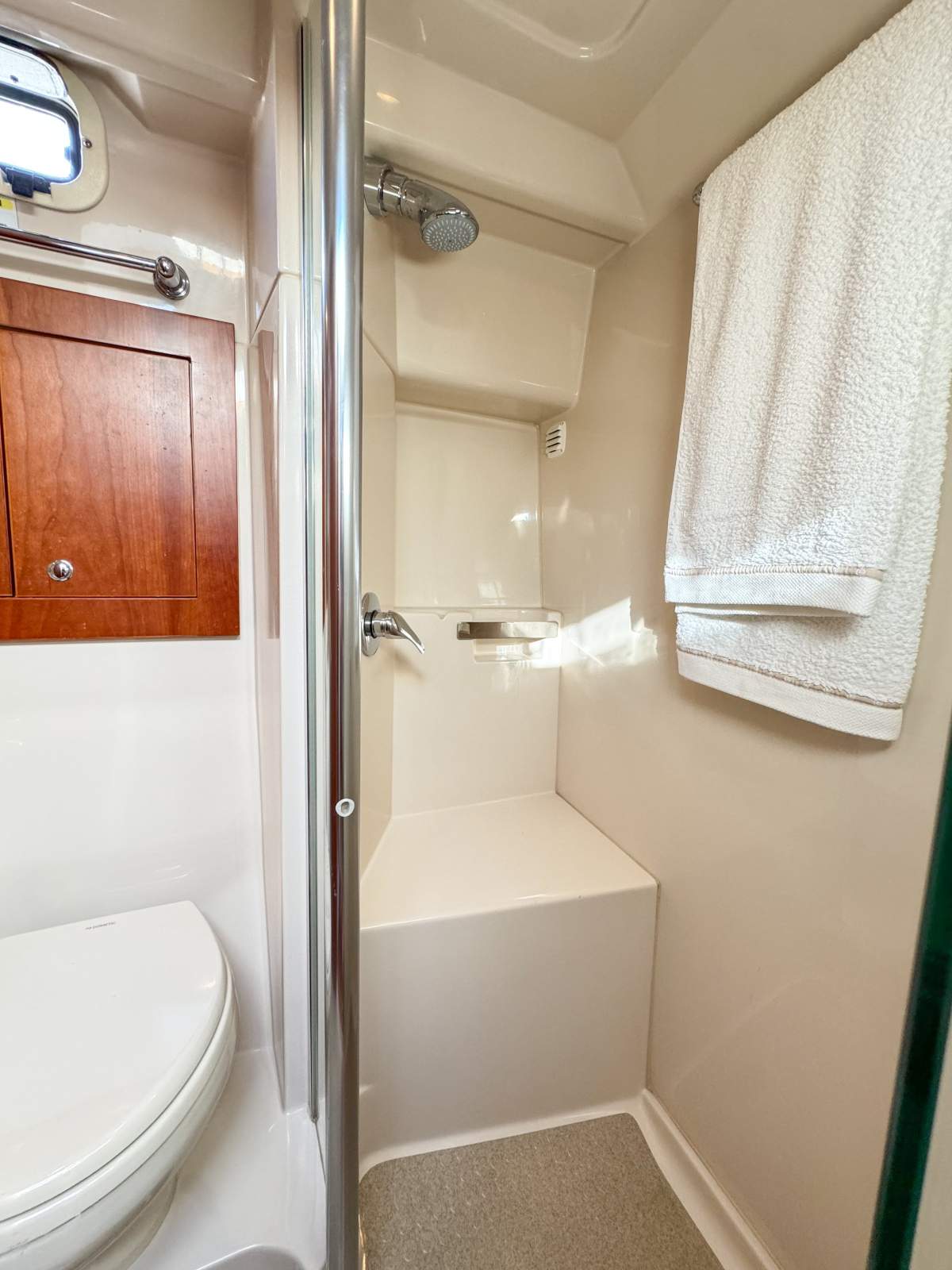 2011 RIVIERA 3600 SPORT YACHT SII CRUISER