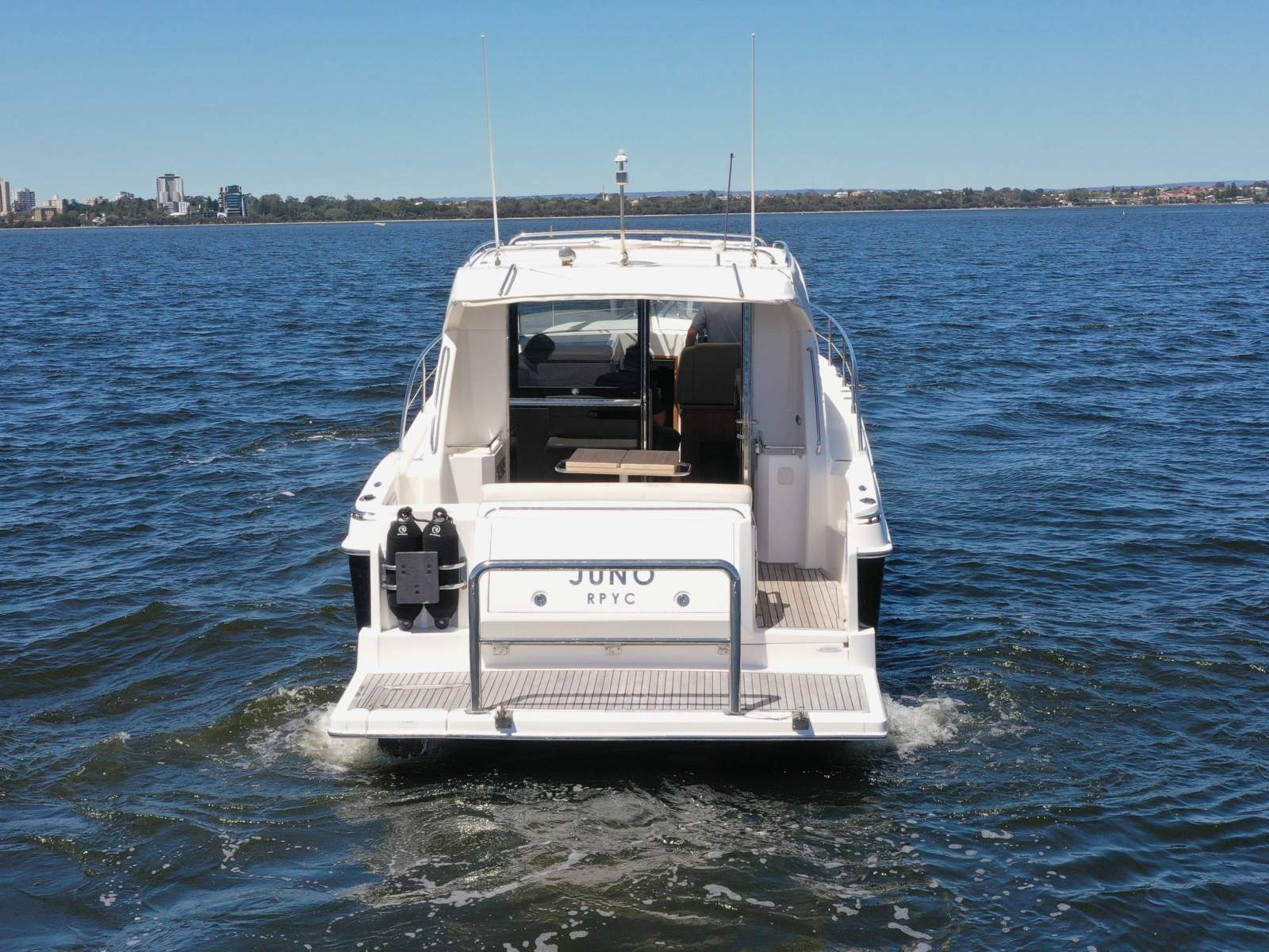 2011 RIVIERA 3600 SPORT YACHT SII CRUISER
