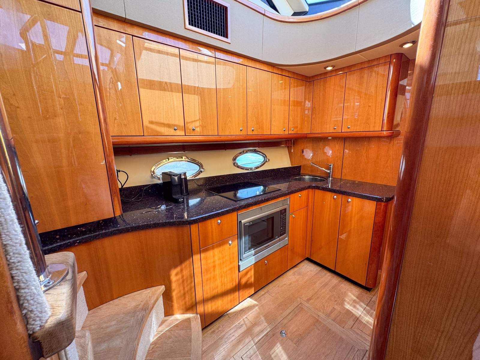 2005 SUNSEEKER MANHATTAN 50 CRUISER