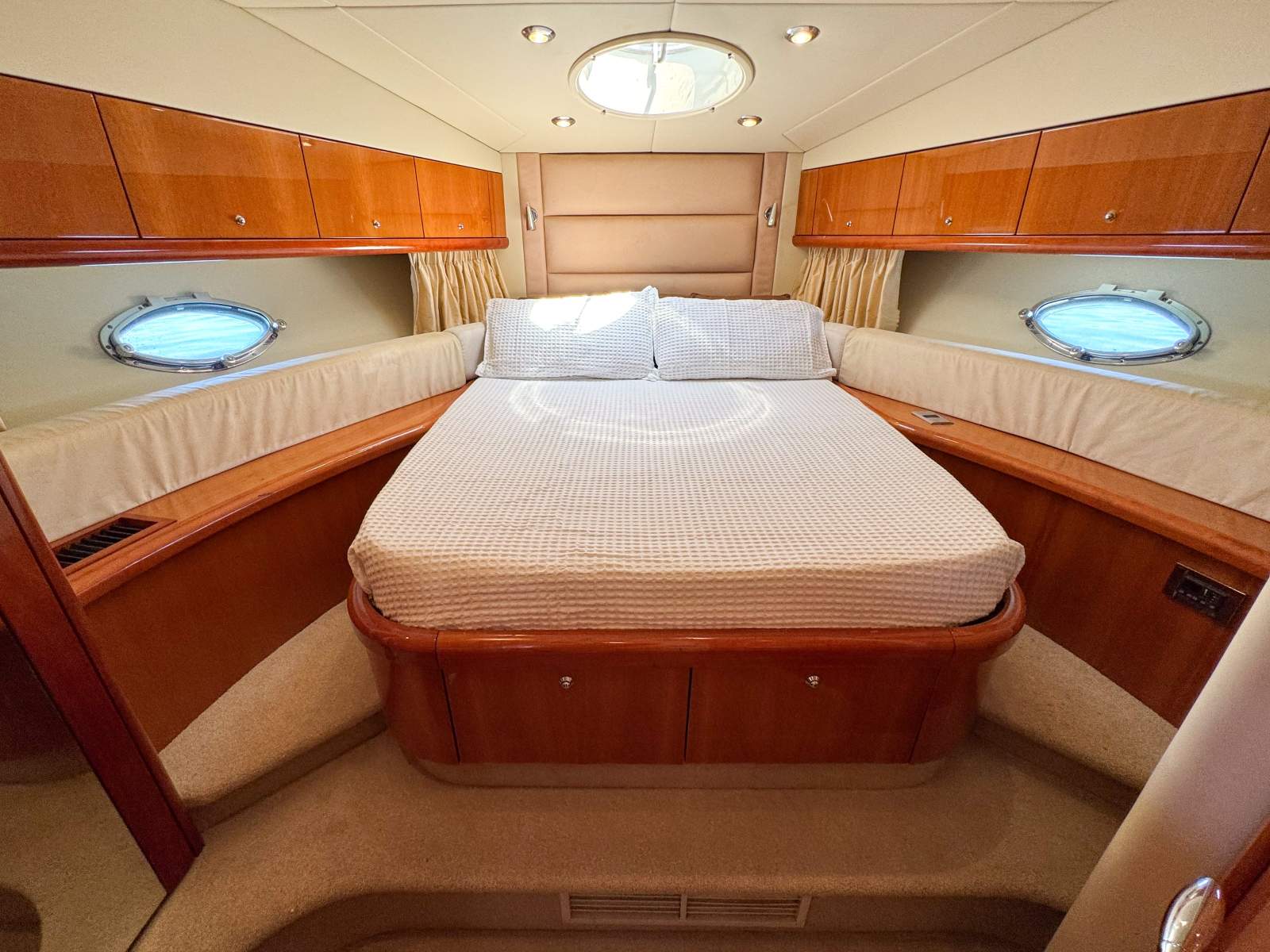 2005 SUNSEEKER MANHATTAN 50 CRUISER