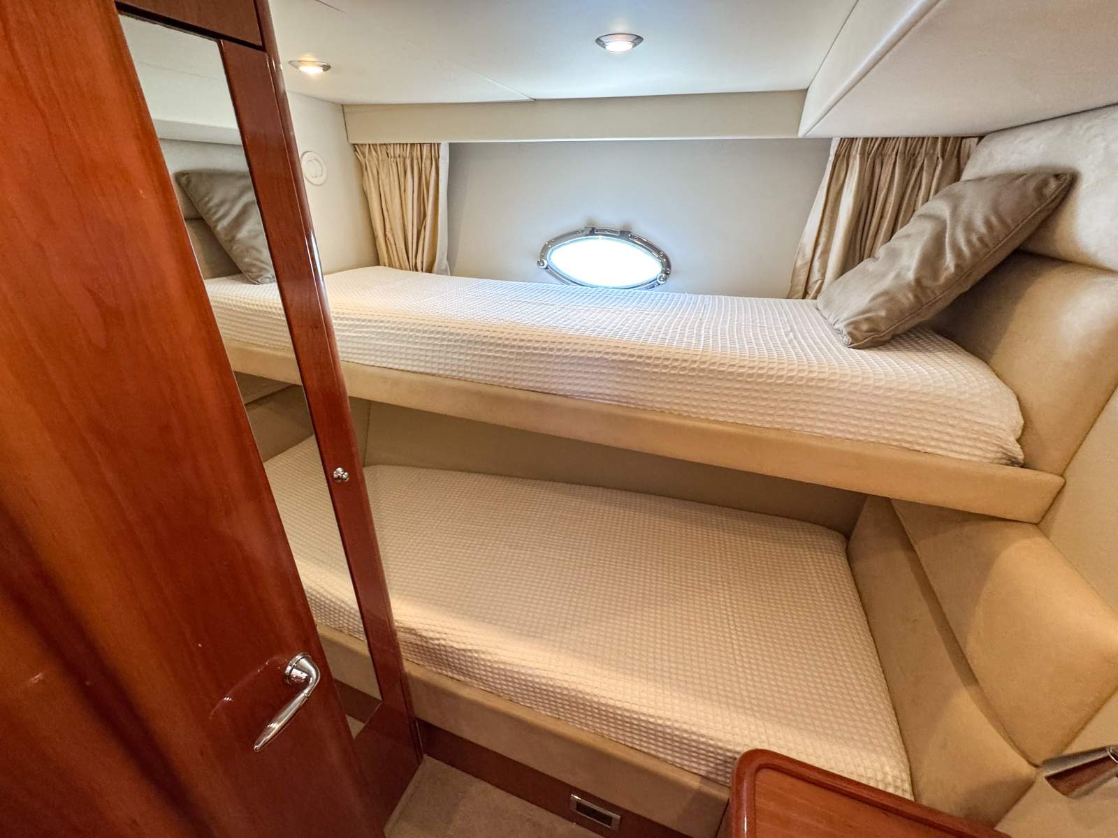 2005 SUNSEEKER MANHATTAN 50 CRUISER