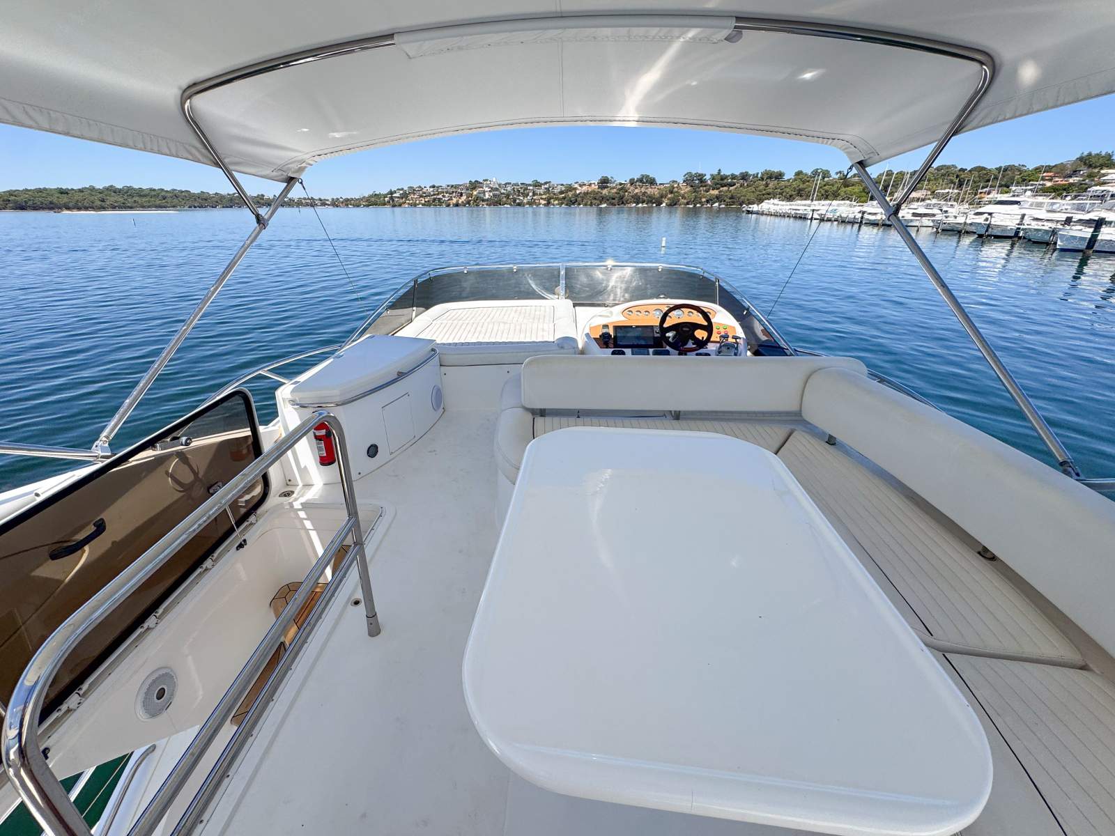 2005 SUNSEEKER MANHATTAN 50 CRUISER