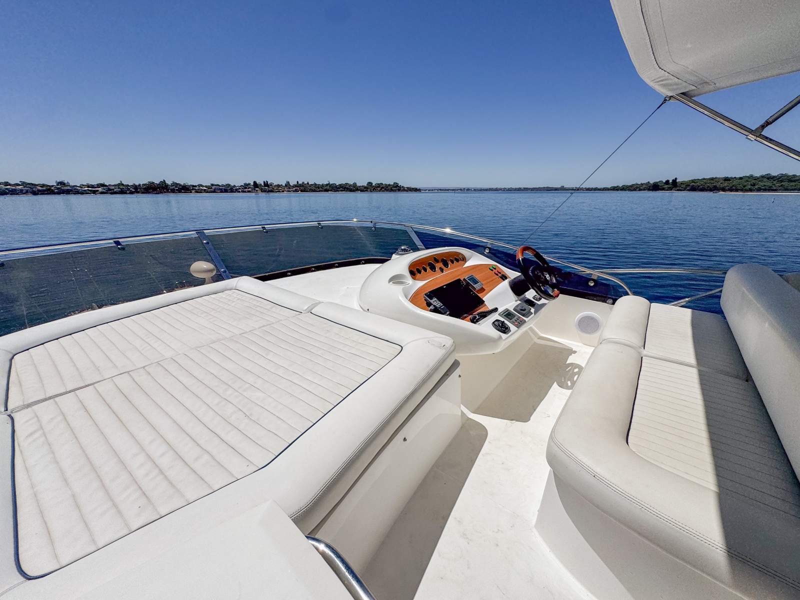 2005 SUNSEEKER MANHATTAN 50 CRUISER