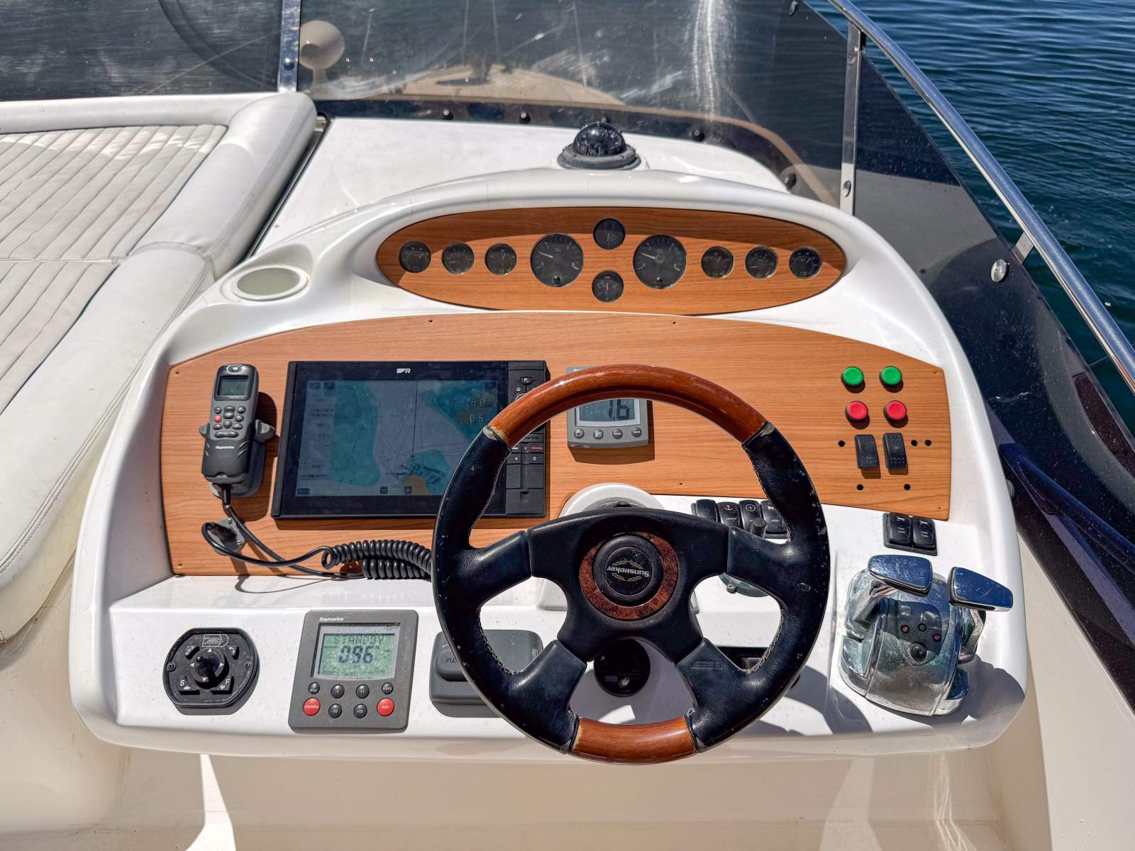 2005 SUNSEEKER MANHATTAN 50 CRUISER