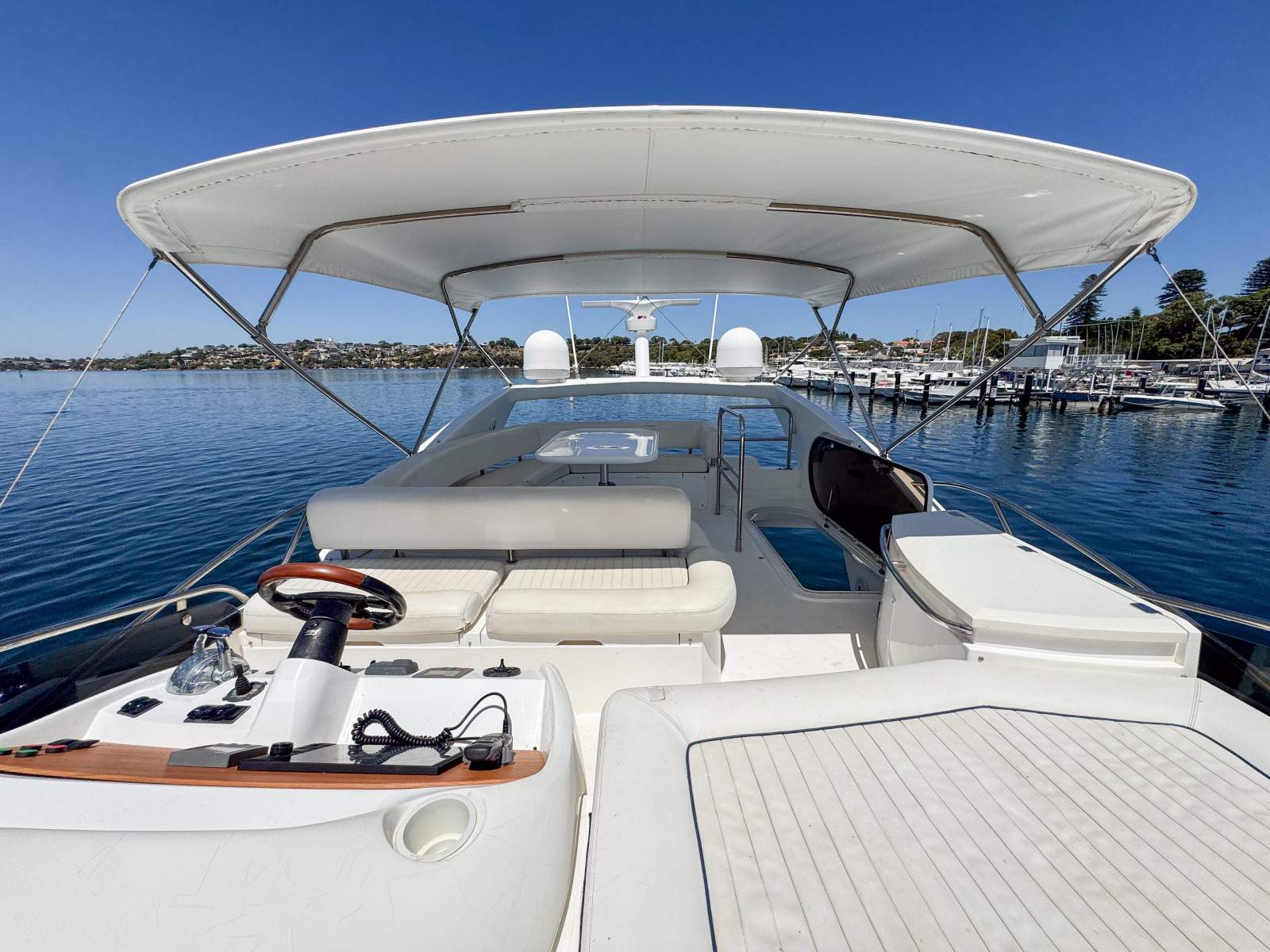 2005 SUNSEEKER MANHATTAN 50 CRUISER