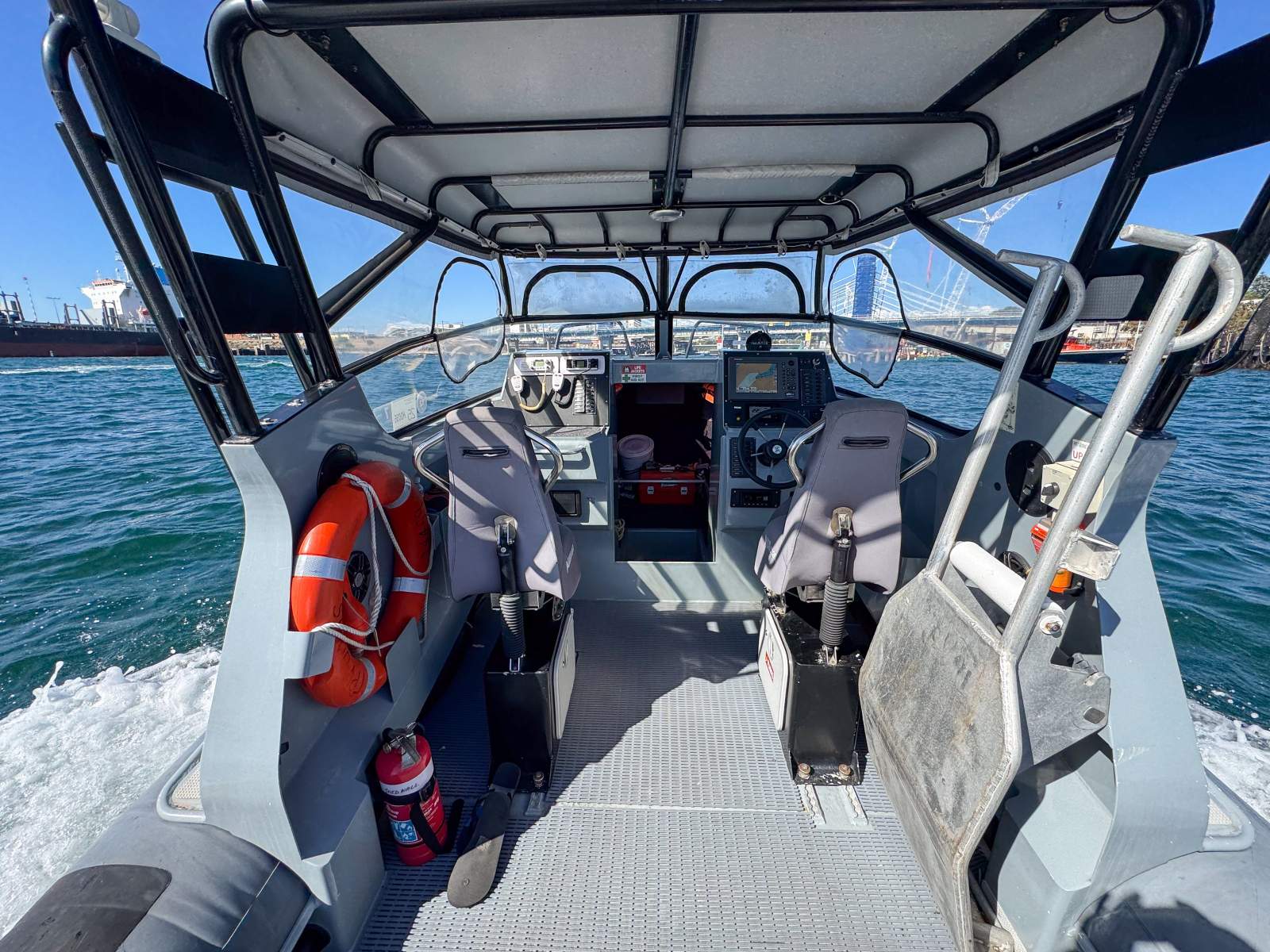 2000 NAIAD 5.8 RIB
