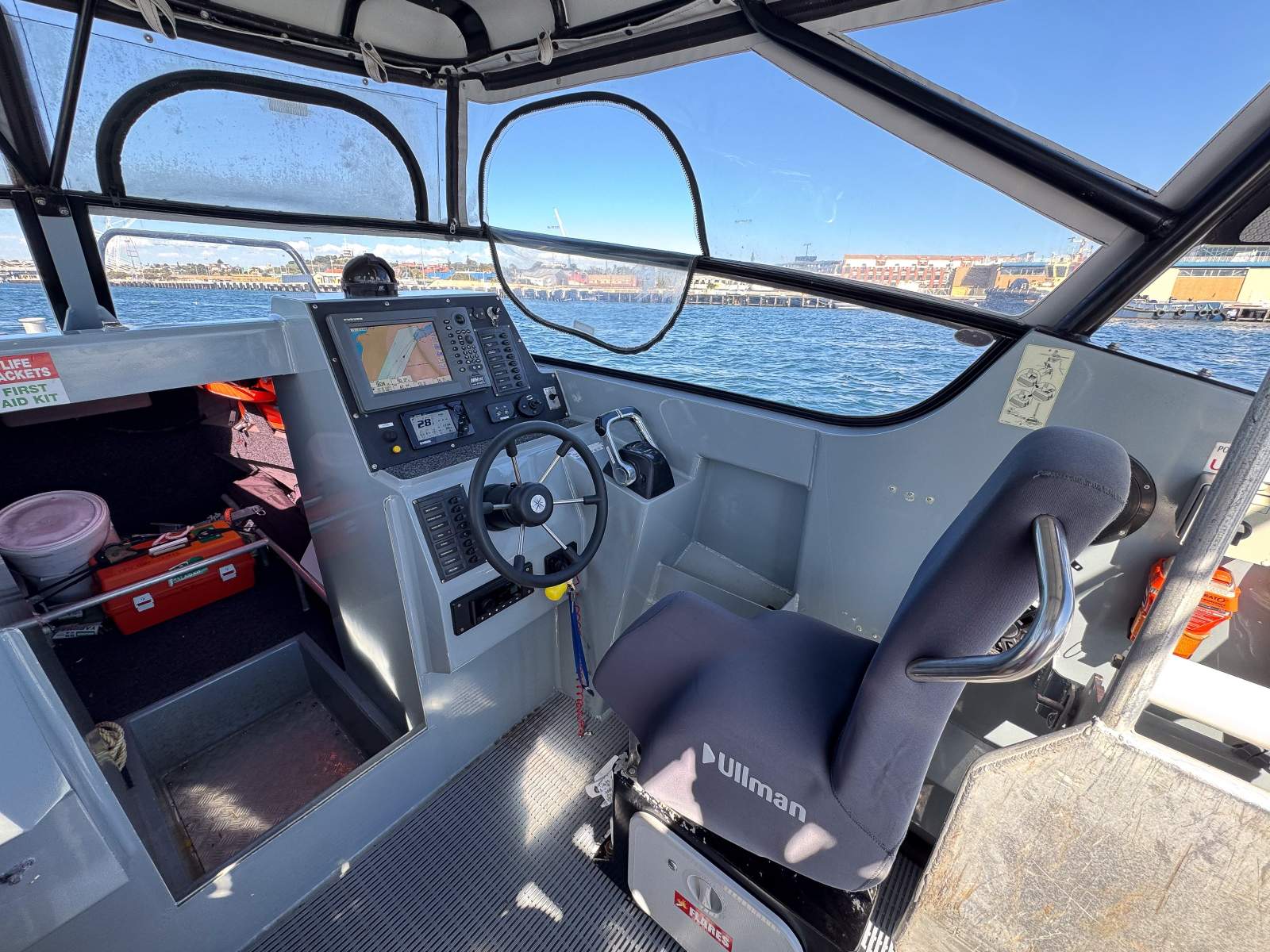 2000 NAIAD 5.8 RIB