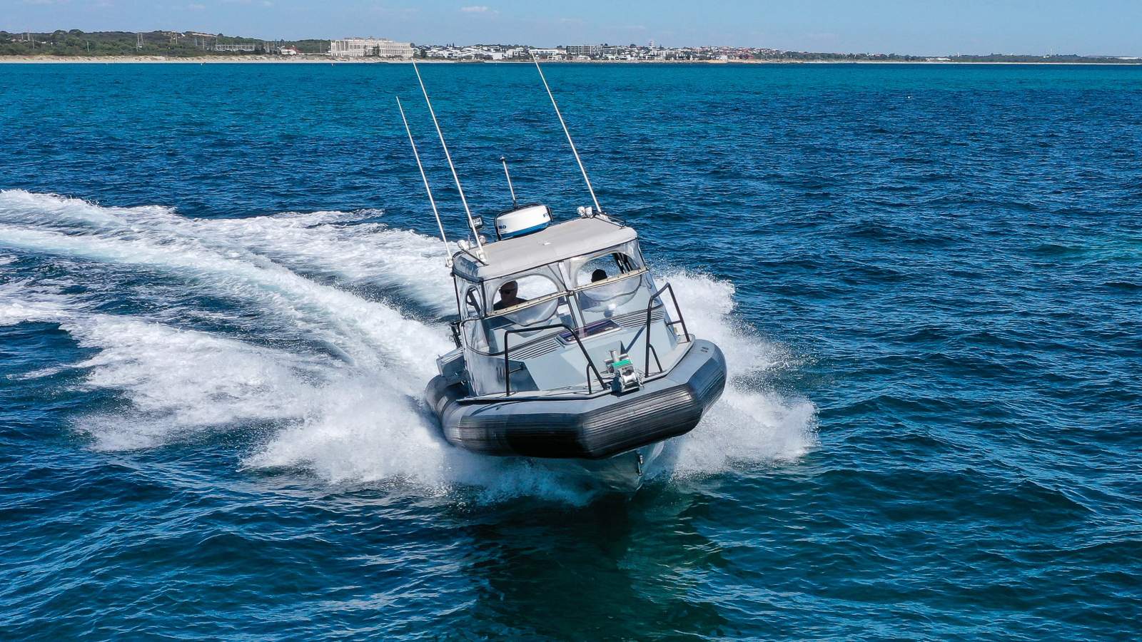 2000 NAIAD 5.8 RIB