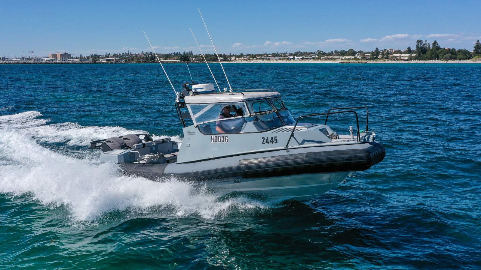 2000 NAIAD 5.8 RIB