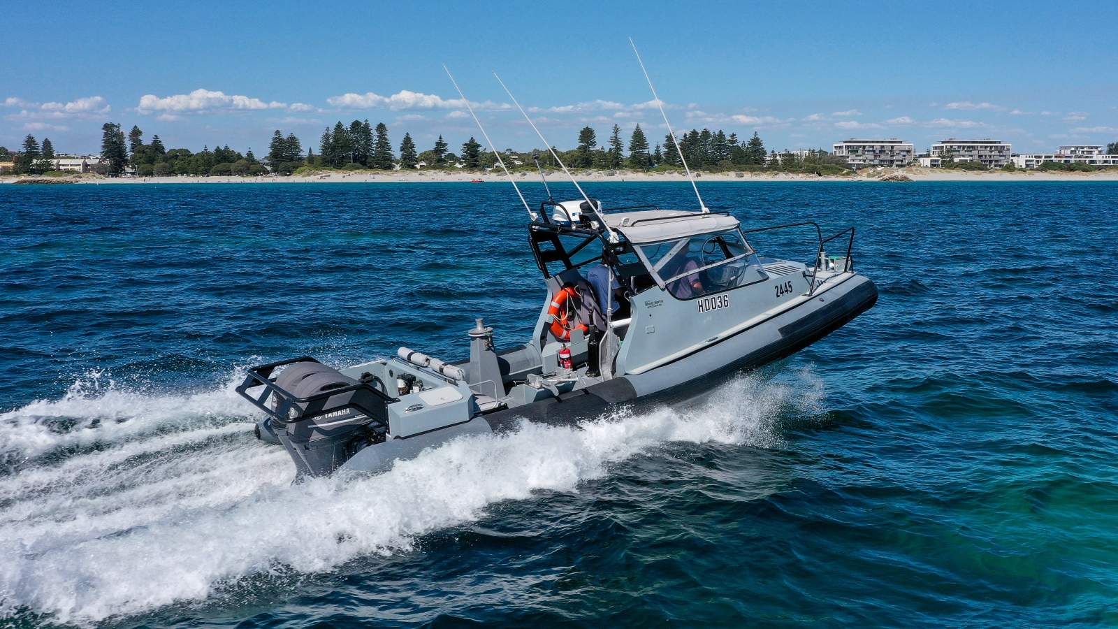 2000 NAIAD 5.8 RIB